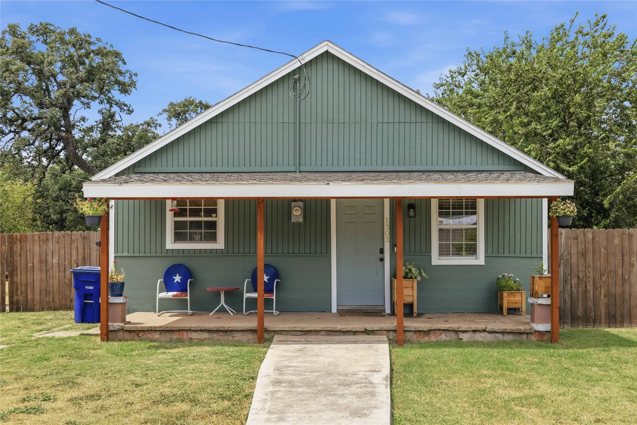 Single Family Residence For Sale in Brown County , 1303 Avenue D, Brownwood, Texas 76801, 3 Bedroom, 2 Bathroom, 1 Garage spaces, 1,134 Sqft, built in 0, mls#21363169, Real Estate Agent in Brownwood, Homes For Sale in Brown county, Homes For Sale in Brownwood, Realtor in Brownwood Texas, Real Estate Brokerage Independent Realty Texas, Luminita Cordes Realtor