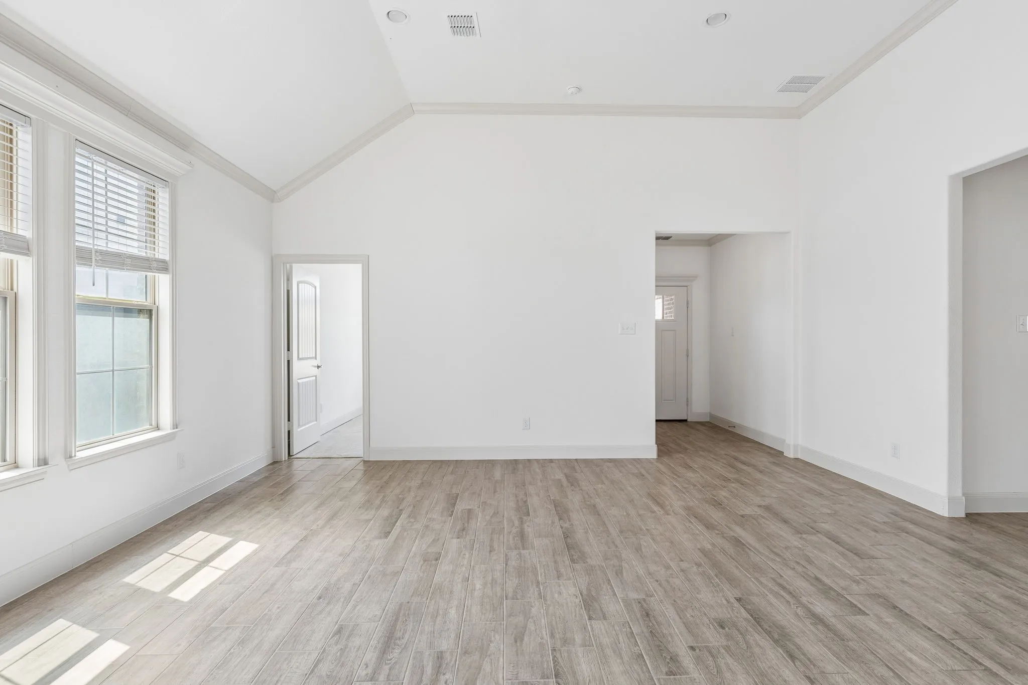 Single Family Residence For Sale in Collin County , 395 Waters Ridge Drive, Lavon, Texas 75166, 4 Bedroom, 2 Bathroom, 2 Garage spaces, 1,748 Sqft, built in 2022, mls#21364423, Real Estate Agent in Lavon, Homes For Sale in Collin county, Homes For Sale in Lavon, Realtor in Lavon Texas, Real Estate Brokerage Independent Realty Texas, Luminita Cordes Realtor