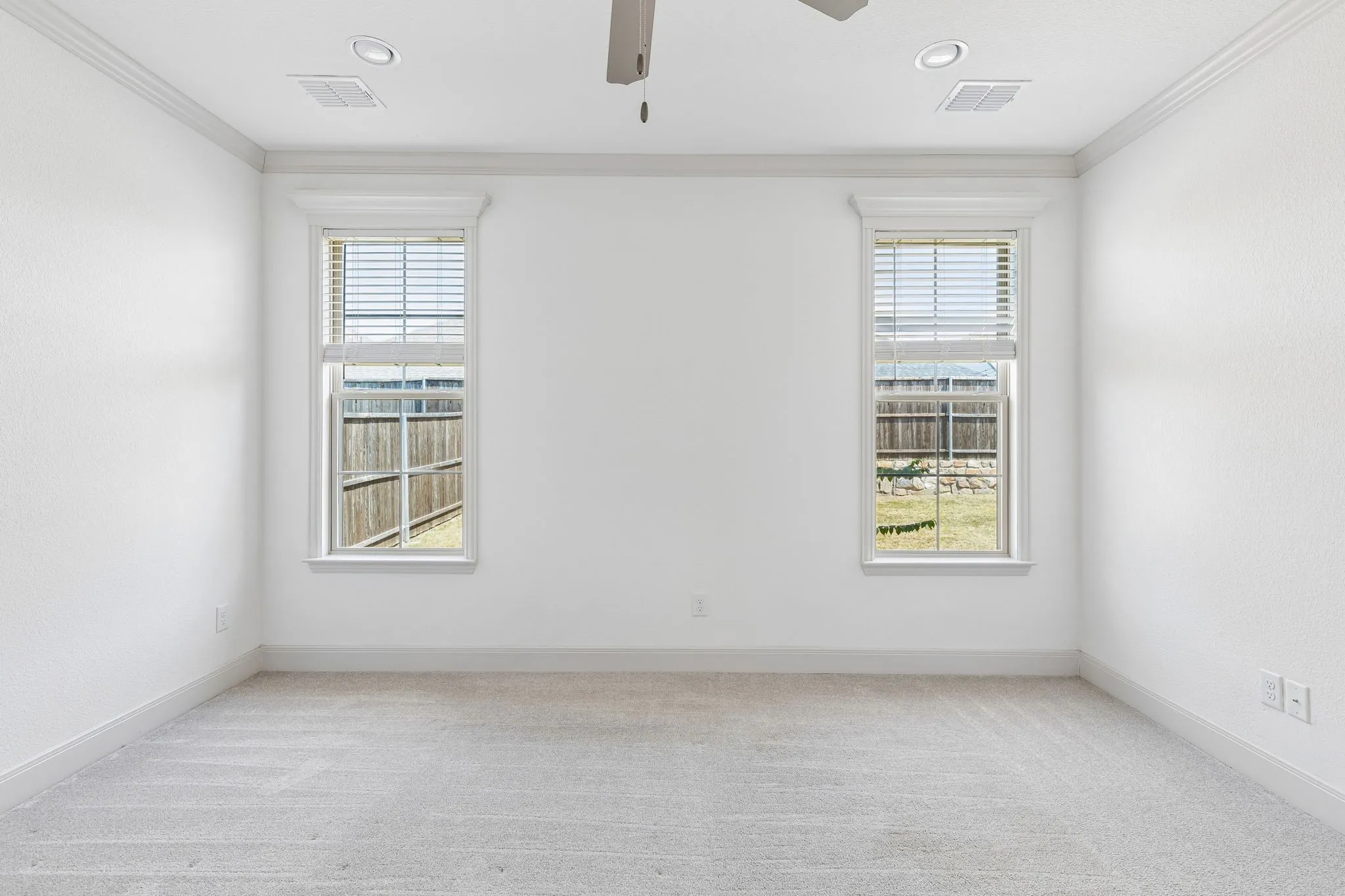 Single Family Residence For Sale in Collin County , 395 Waters Ridge Drive, Lavon, Texas 75166, 4 Bedroom, 2 Bathroom, 2 Garage spaces, 1,748 Sqft, built in 2022, mls#21364423, Real Estate Agent in Lavon, Homes For Sale in Collin county, Homes For Sale in Lavon, Realtor in Lavon Texas, Real Estate Brokerage Independent Realty Texas, Luminita Cordes Realtor