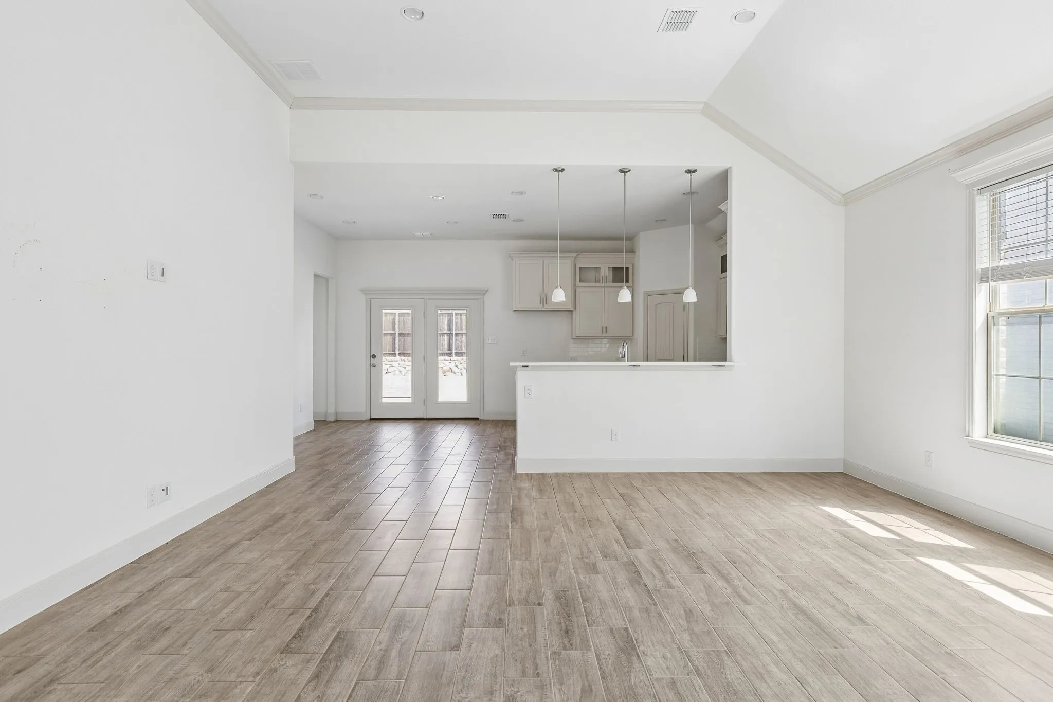 Single Family Residence For Sale in Collin County , 395 Waters Ridge Drive, Lavon, Texas 75166, 4 Bedroom, 2 Bathroom, 2 Garage spaces, 1,748 Sqft, built in 2022, mls#21364423, Real Estate Agent in Lavon, Homes For Sale in Collin county, Homes For Sale in Lavon, Realtor in Lavon Texas, Real Estate Brokerage Independent Realty Texas, Luminita Cordes Realtor