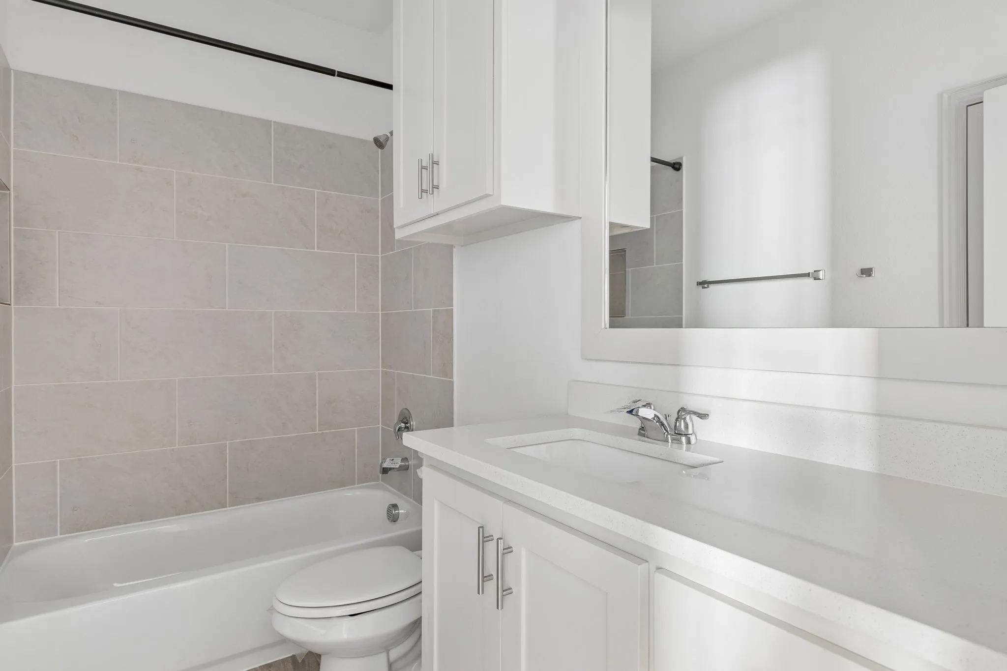 Single Family Residence For Sale in Collin County , 395 Waters Ridge Drive, Lavon, Texas 75166, 4 Bedroom, 2 Bathroom, 2 Garage spaces, 1,748 Sqft, built in 2022, mls#21364423, Real Estate Agent in Lavon, Homes For Sale in Collin county, Homes For Sale in Lavon, Realtor in Lavon Texas, Real Estate Brokerage Independent Realty Texas, Luminita Cordes Realtor