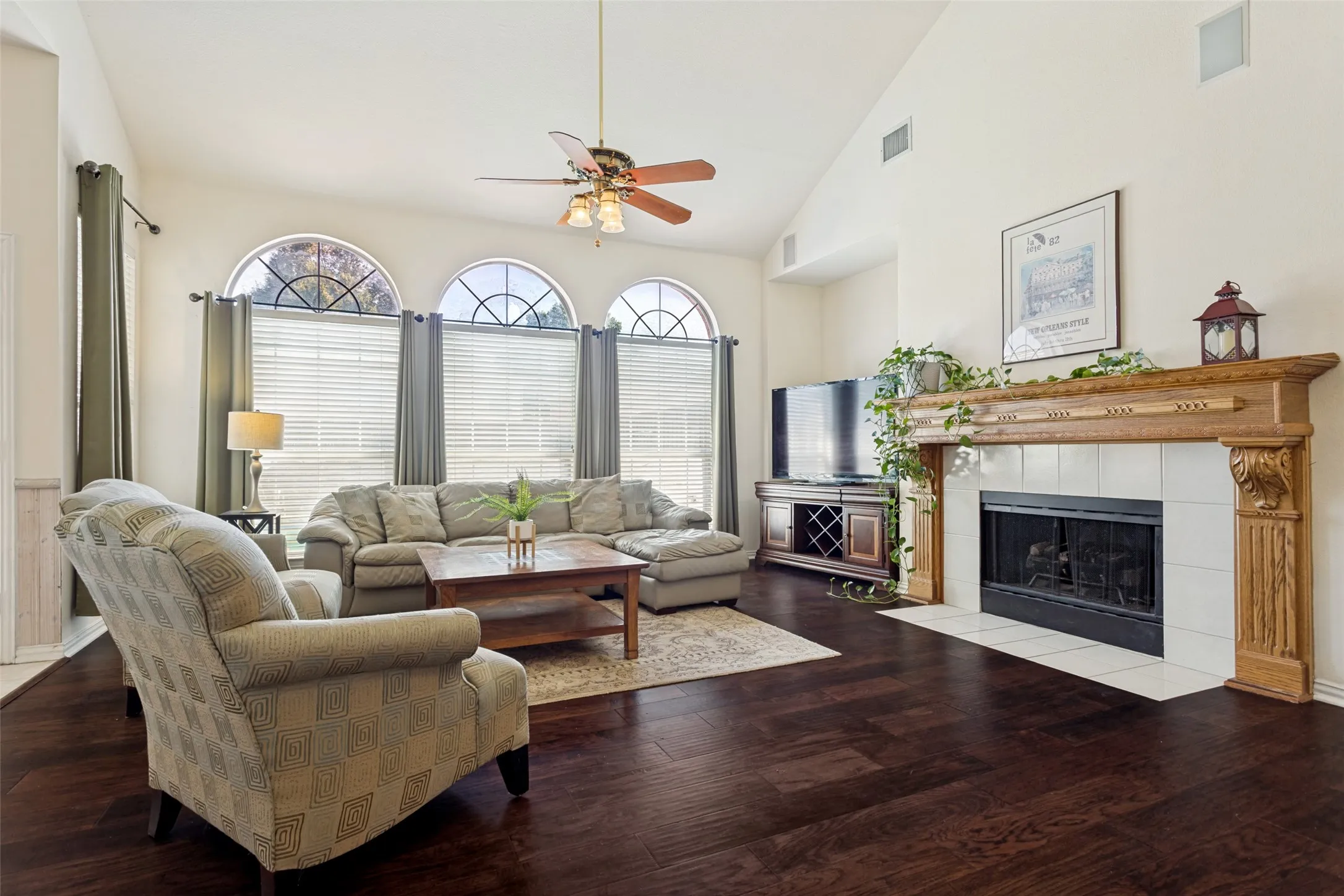 Gas log fireplace for those chilly winter nights
