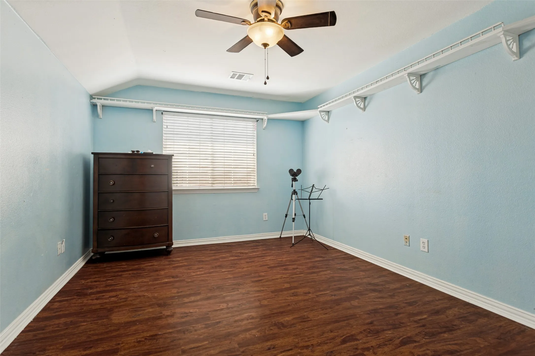 Large secondary bedroom upstairs