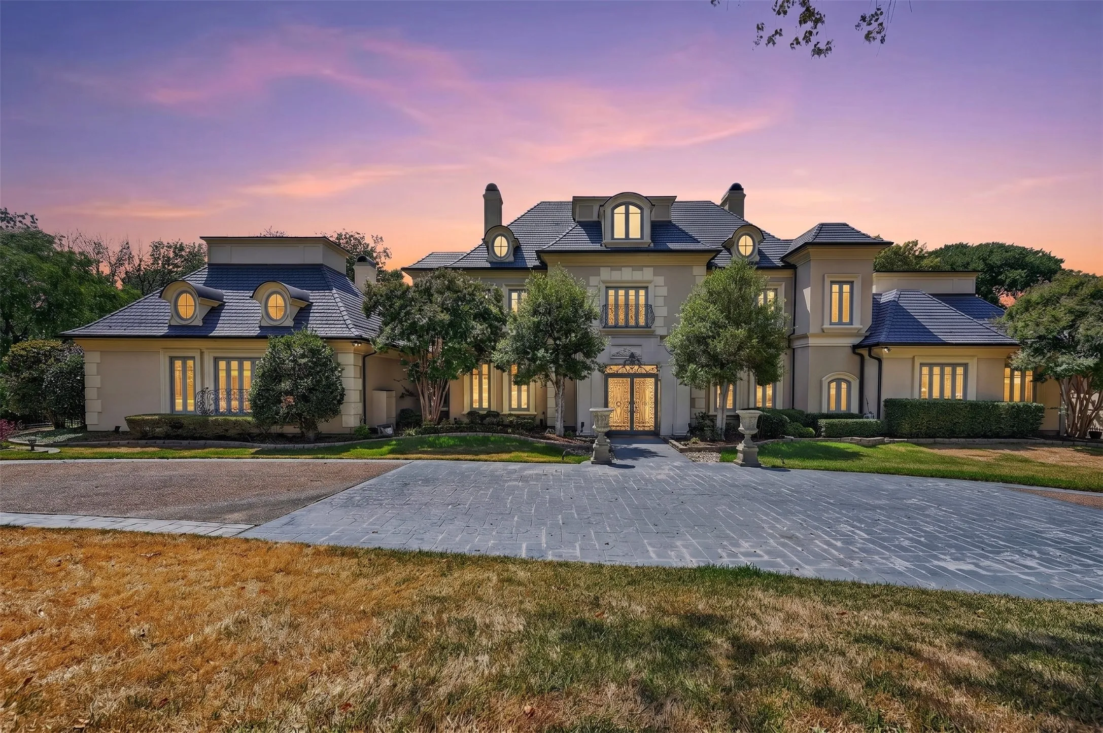 Single Family Residence For Sale in Denton County , 4505 Tour 18 Drive, Flower Mound, Texas 75022, 5 Bedroom, 6 Bathroom, 4 Garage spaces, 8,315 Sqft, built in 1997, mls#21363313, Real Estate Agent in Flower Mound, Homes For Sale in Denton county, Homes For Sale in Flower Mound, Realtor in Flower Mound Texas, Real Estate Brokerage Independent Realty Texas, Luminita Cordes Realtor