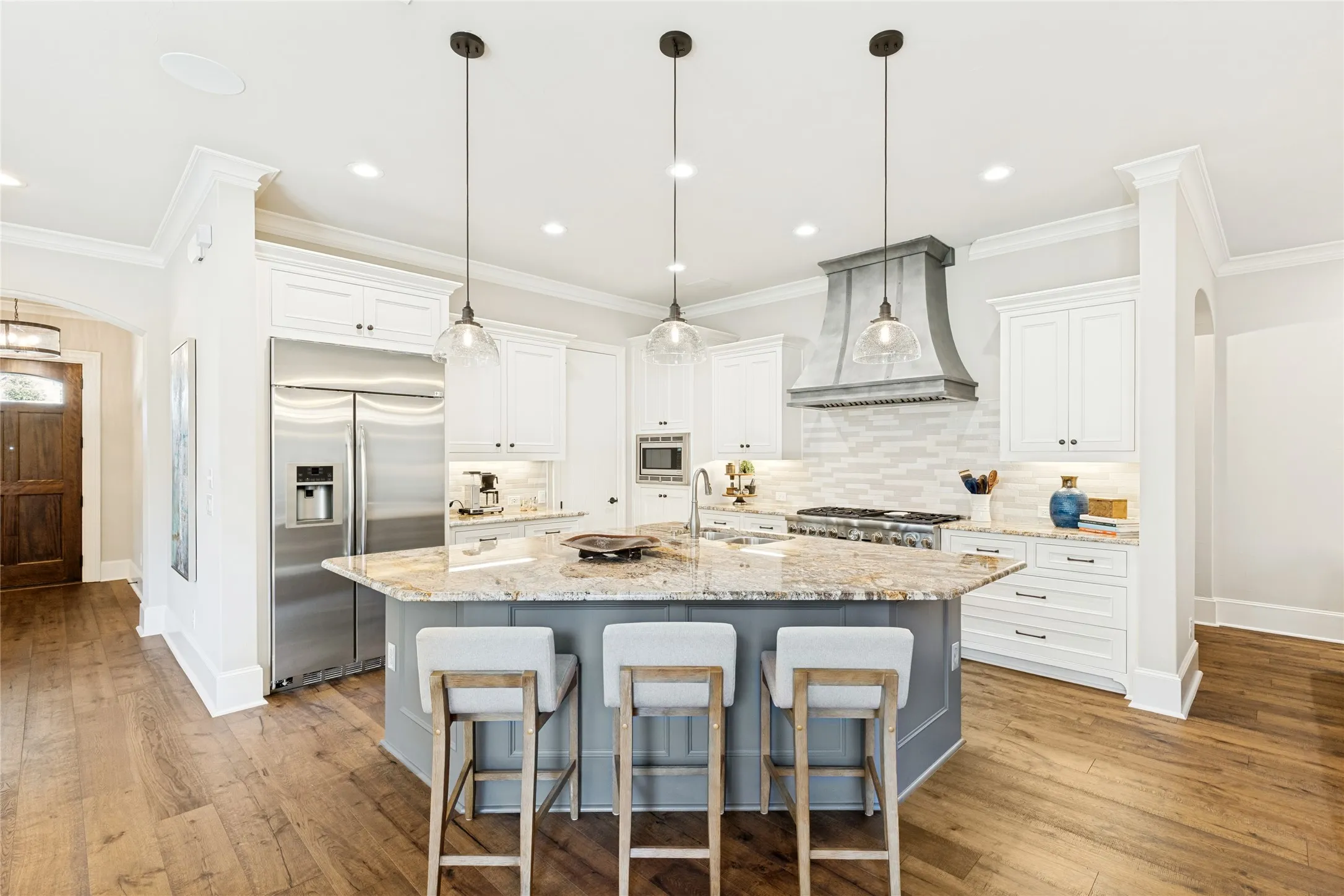 Single Family Residence For Sale in Dallas County , 322 Devon Drive, Coppell, Texas 75019, 4 Bedroom, 4 Bathroom, 3 Garage spaces, 3,691 Sqft, built in 2014, mls#21362216, Real Estate Agent in Coppell, Homes For Sale in Dallas county, Homes For Sale in Coppell, Realtor in Coppell Texas, Real Estate Brokerage Independent Realty Texas, Luminita Cordes Realtor