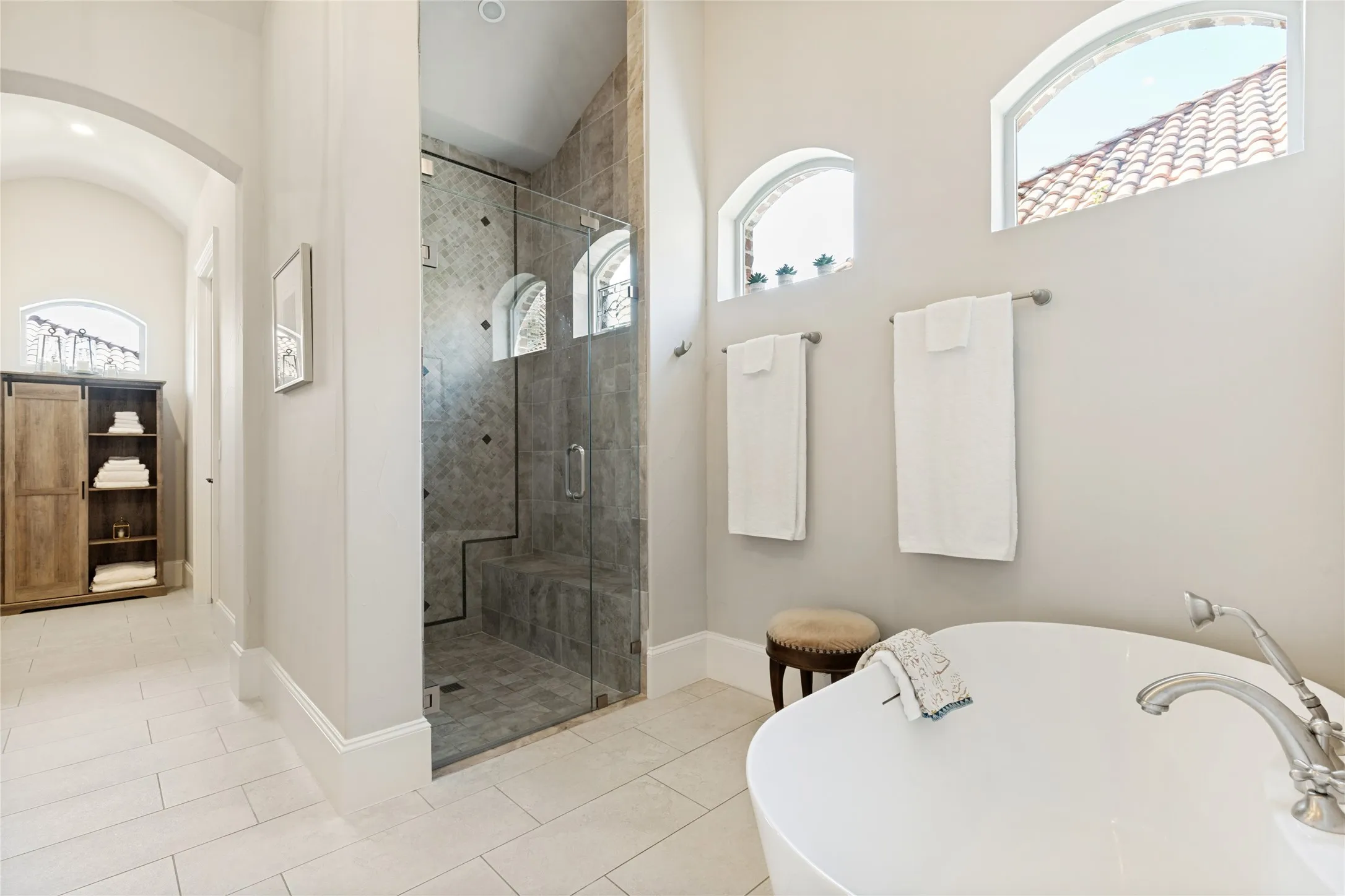 Single Family Residence For Sale in Dallas County , 322 Devon Drive, Coppell, Texas 75019, 4 Bedroom, 4 Bathroom, 3 Garage spaces, 3,691 Sqft, built in 2014, mls#21362216, Real Estate Agent in Coppell, Homes For Sale in Dallas county, Homes For Sale in Coppell, Realtor in Coppell Texas, Real Estate Brokerage Independent Realty Texas, Luminita Cordes Realtor