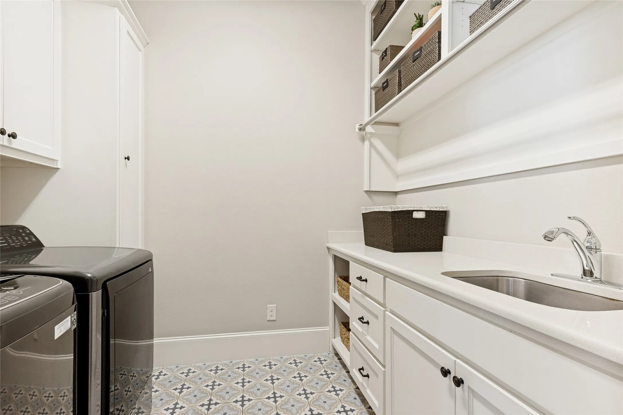Single Family Residence For Sale in Dallas County , 322 Devon Drive, Coppell, Texas 75019, 4 Bedroom, 4 Bathroom, 3 Garage spaces, 3,691 Sqft, built in 2014, mls#21362216, Real Estate Agent in Coppell, Homes For Sale in Dallas county, Homes For Sale in Coppell, Realtor in Coppell Texas, Real Estate Brokerage Independent Realty Texas, Luminita Cordes Realtor