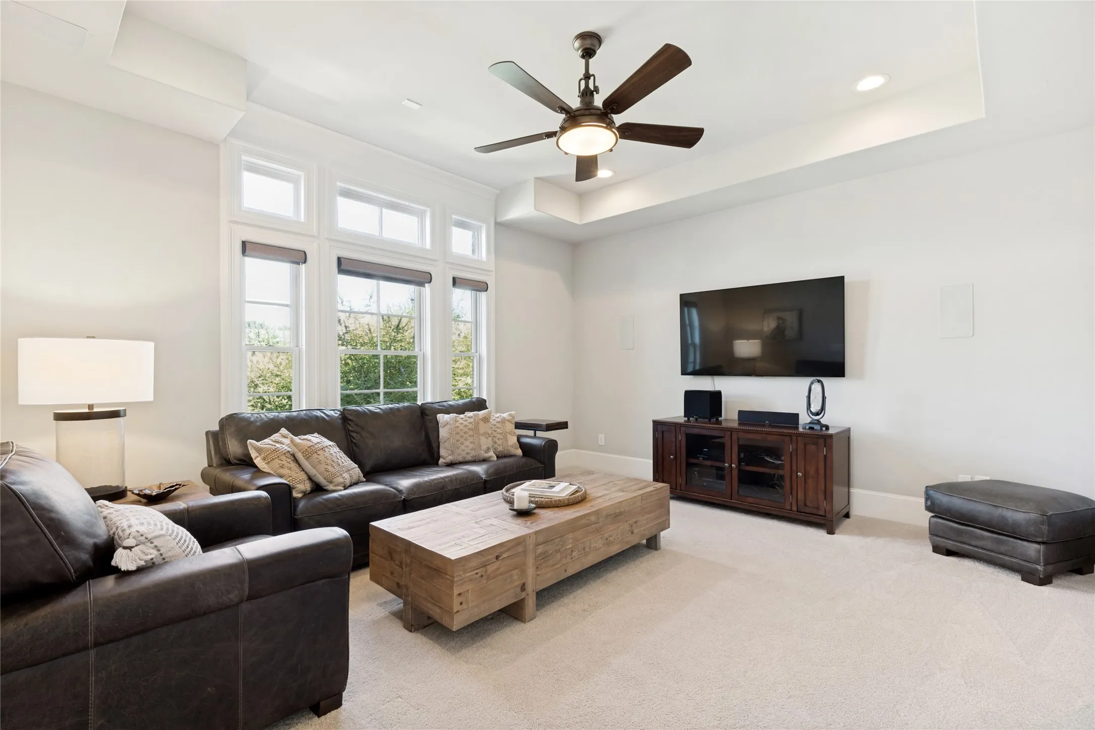 Single Family Residence For Sale in Dallas County , 322 Devon Drive, Coppell, Texas 75019, 4 Bedroom, 4 Bathroom, 3 Garage spaces, 3,691 Sqft, built in 2014, mls#21362216, Real Estate Agent in Coppell, Homes For Sale in Dallas county, Homes For Sale in Coppell, Realtor in Coppell Texas, Real Estate Brokerage Independent Realty Texas, Luminita Cordes Realtor