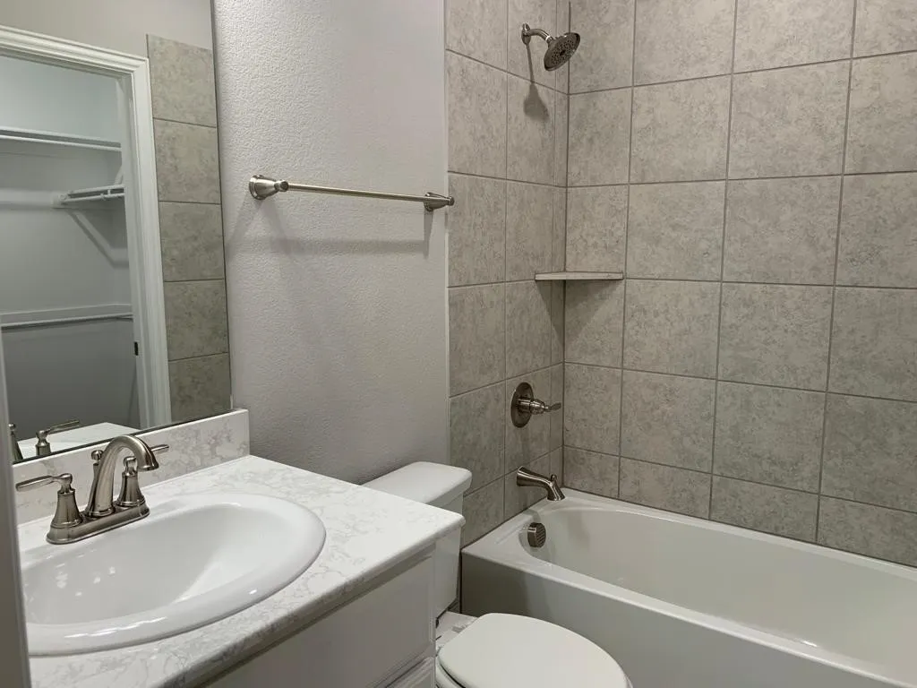 Single Family Residence For Rent in Hunt County , 1414 Warringwood Drive, Greenville, Texas 75402, 4 Bedroom, 2 Bathroom, 2 Garage spaces, 1,473 Sqft, built in 2021, mls#21364503, Real Estate Agent in Greenville, Homes For Rent in Hunt county, Homes For Rent in Greenville, Realtor in Greenville Texas, Real Estate Brokerage Independent Realty Texas, Luminita Cordes Realtor