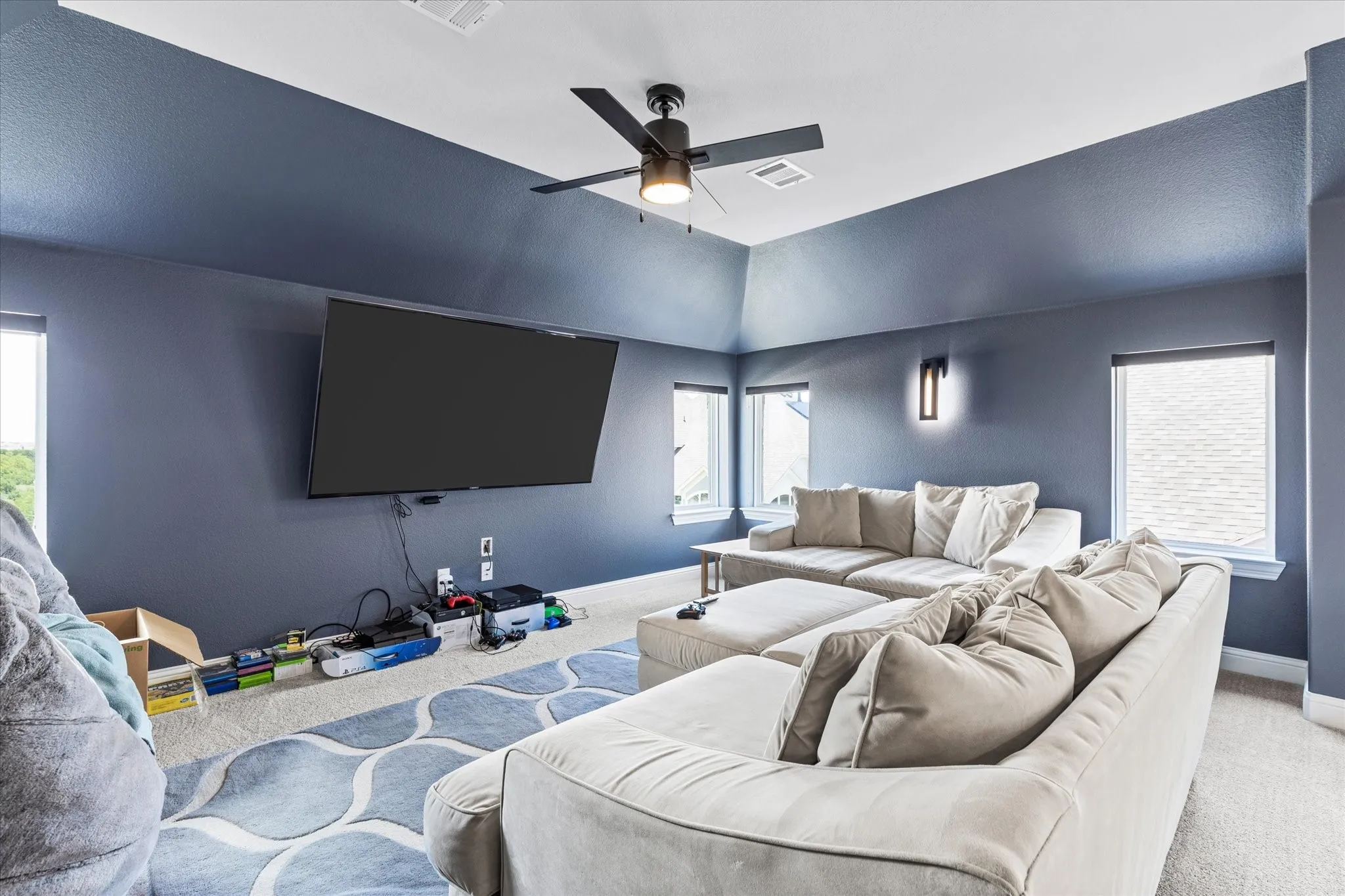 Single Family Residence For Rent in Denton County , 721 Yarrow Street, Little Elm, Texas 75068, 5 Bedroom, 5 Bathroom, 3 Garage spaces, 4,082 Sqft, built in 2020, mls#21357744, Real Estate Agent in Little Elm, Homes For Rent in Denton county, Homes For Rent in Little Elm, Realtor in Little Elm Texas, Real Estate Brokerage Independent Realty Texas, Luminita Cordes Realtor