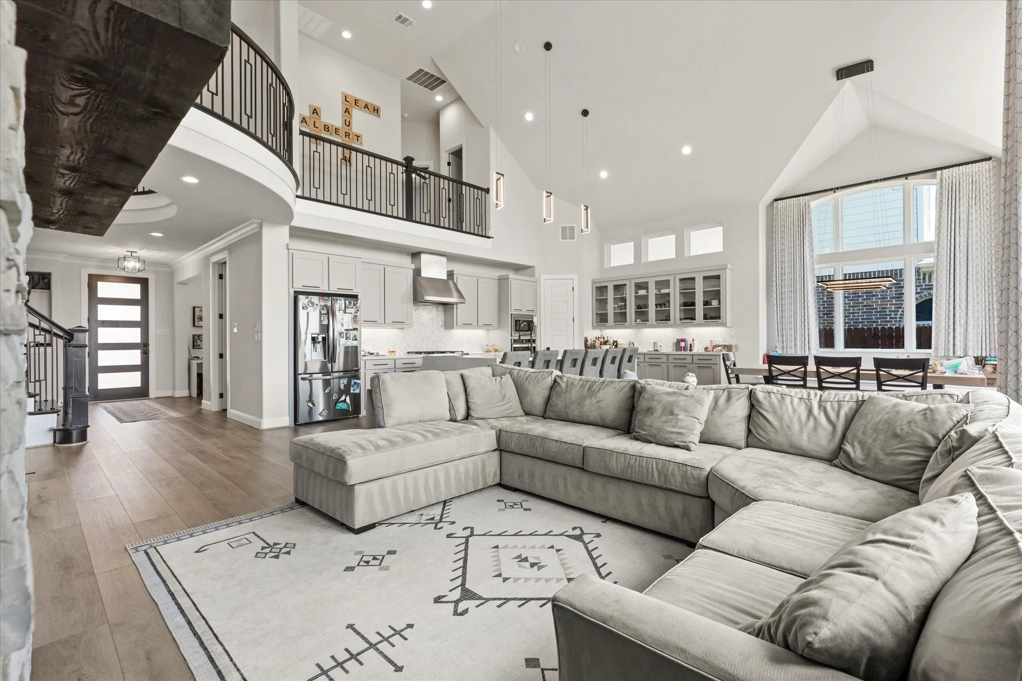 Single Family Residence For Rent in Denton County , 721 Yarrow Street, Little Elm, Texas 75068, 5 Bedroom, 5 Bathroom, 3 Garage spaces, 4,082 Sqft, built in 2020, mls#21357744, Real Estate Agent in Little Elm, Homes For Rent in Denton county, Homes For Rent in Little Elm, Realtor in Little Elm Texas, Real Estate Brokerage Independent Realty Texas, Luminita Cordes Realtor