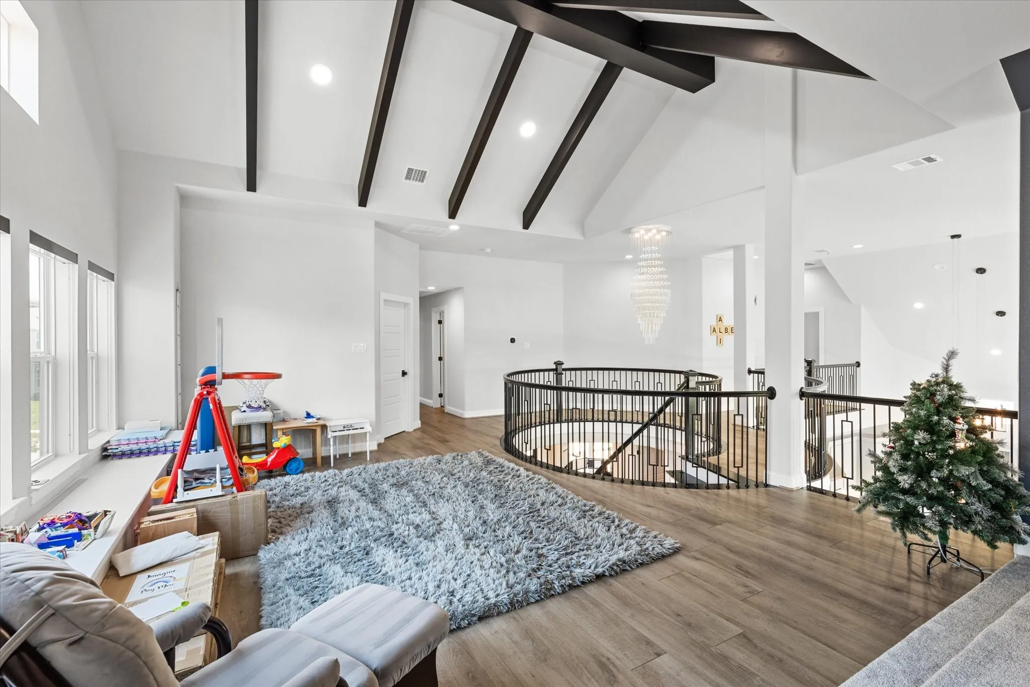 Single Family Residence For Rent in Denton County , 721 Yarrow Street, Little Elm, Texas 75068, 5 Bedroom, 5 Bathroom, 3 Garage spaces, 4,082 Sqft, built in 2020, mls#21357744, Real Estate Agent in Little Elm, Homes For Rent in Denton county, Homes For Rent in Little Elm, Realtor in Little Elm Texas, Real Estate Brokerage Independent Realty Texas, Luminita Cordes Realtor