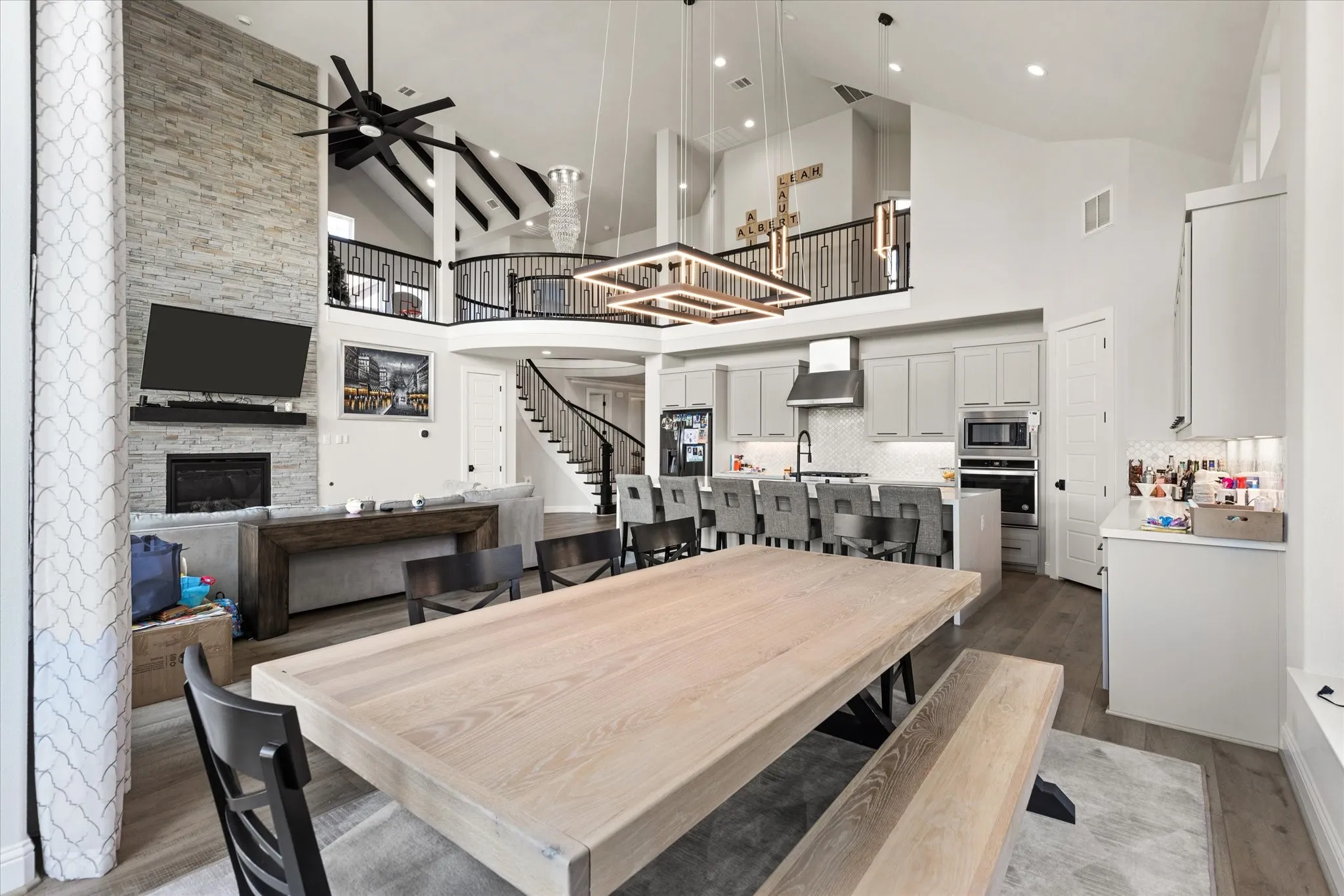 Single Family Residence For Rent in Denton County , 721 Yarrow Street, Little Elm, Texas 75068, 5 Bedroom, 5 Bathroom, 3 Garage spaces, 4,082 Sqft, built in 2020, mls#21357744, Real Estate Agent in Little Elm, Homes For Rent in Denton county, Homes For Rent in Little Elm, Realtor in Little Elm Texas, Real Estate Brokerage Independent Realty Texas, Luminita Cordes Realtor