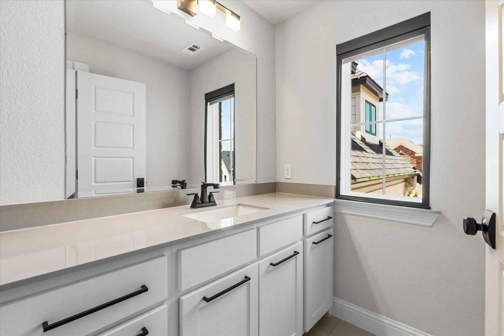 Single Family Residence For Rent in Denton County , 721 Yarrow Street, Little Elm, Texas 75068, 5 Bedroom, 5 Bathroom, 3 Garage spaces, 4,082 Sqft, built in 2020, mls#21357744, Real Estate Agent in Little Elm, Homes For Rent in Denton county, Homes For Rent in Little Elm, Realtor in Little Elm Texas, Real Estate Brokerage Independent Realty Texas, Luminita Cordes Realtor