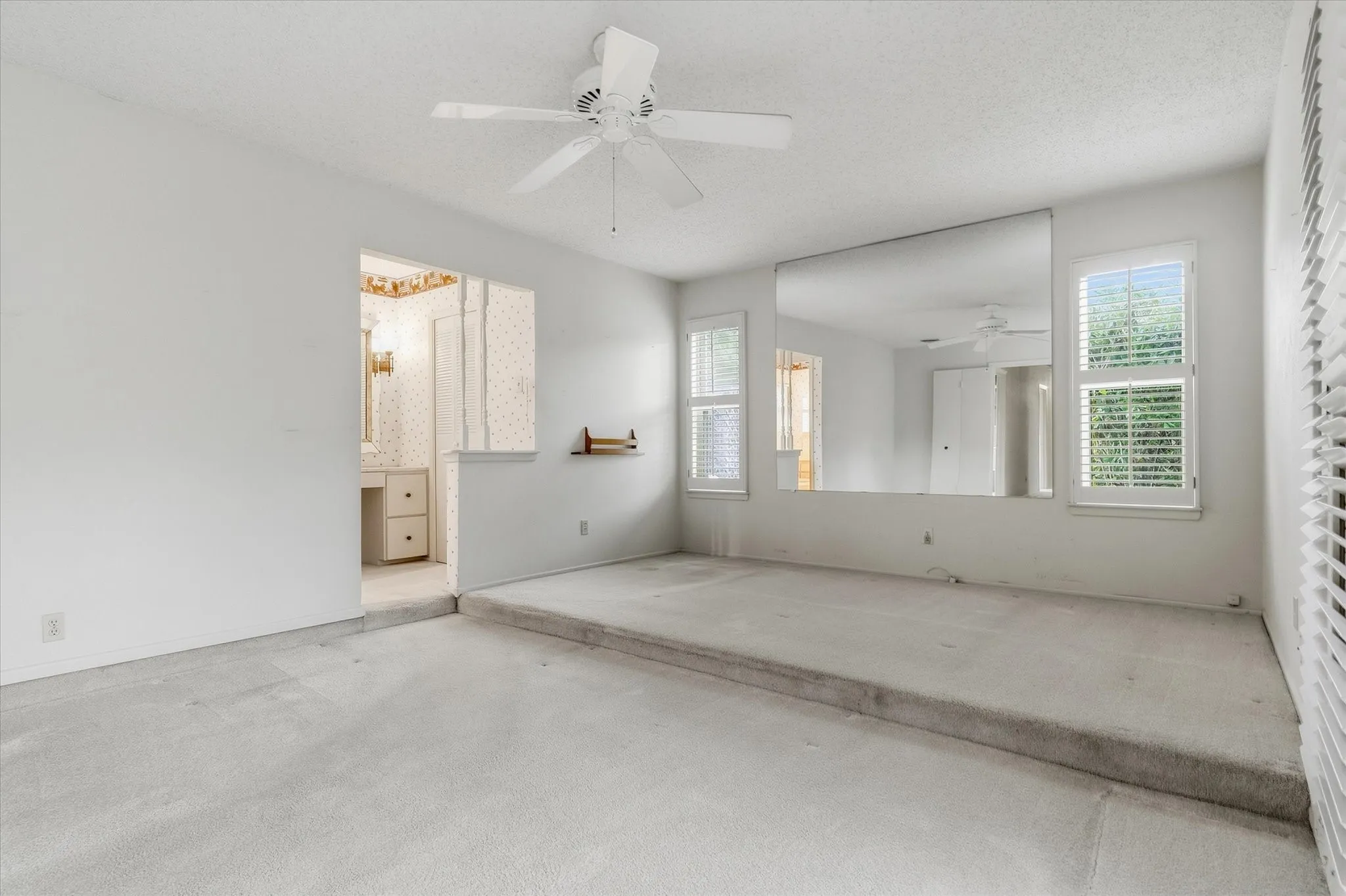 Single Family Residence For Sale in Dallas County , 13121 Pennystone Drive, Farmers Branch, Texas 75244, 4 Bedroom, 2 Bathroom, 2 Garage spaces, 1,970 Sqft, built in 1969, mls#21363239, Real Estate Agent in Farmers Branch, Homes For Sale in Dallas county, Homes For Sale in Farmers Branch, Realtor in Farmers Branch Texas, Real Estate Brokerage Independent Realty Texas, Luminita Cordes Realtor