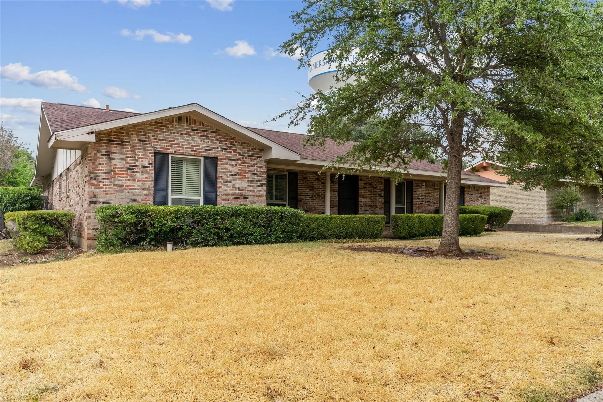 Single Family Residence For Sale in Dallas County , 13121 Pennystone Drive, Farmers Branch, Texas 75244, 4 Bedroom, 2 Bathroom, 2 Garage spaces, 1,970 Sqft, built in 1969, mls#21363239, Real Estate Agent in Farmers Branch, Homes For Sale in Dallas county, Homes For Sale in Farmers Branch, Realtor in Farmers Branch Texas, Real Estate Brokerage Independent Realty Texas, Luminita Cordes Realtor