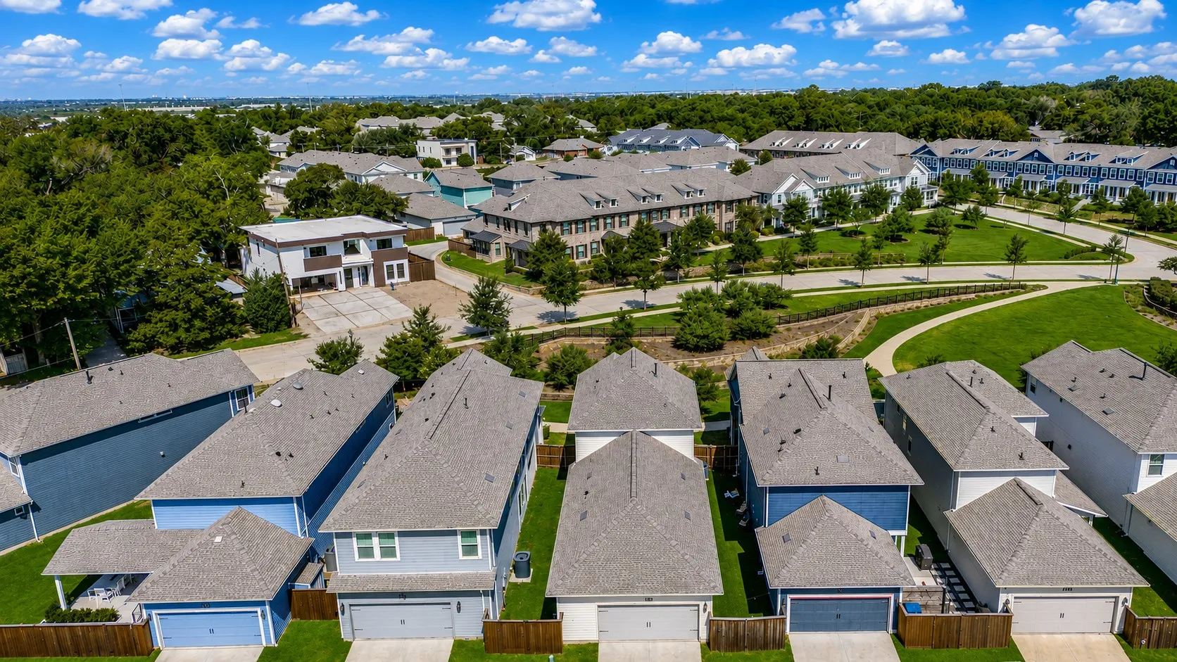 Single Family Residence For Sale in Dallas County , 1520 Jackson Street, Carrollton, Texas 75006, 3 Bedroom, 3 Bathroom, 2 Garage spaces, 2,046 Sqft, built in 2020, mls#21363293, Real Estate Agent in Carrollton, Homes For Sale in Dallas county, Homes For Sale in Carrollton, Realtor in Carrollton Texas, Real Estate Brokerage Independent Realty Texas, Luminita Cordes Realtor