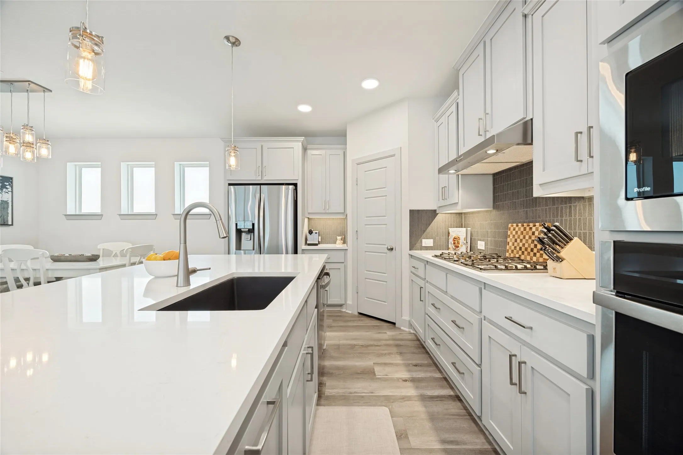 Single Family Residence For Sale in Dallas County , 1520 Jackson Street, Carrollton, Texas 75006, 3 Bedroom, 3 Bathroom, 2 Garage spaces, 2,046 Sqft, built in 2020, mls#21363293, Real Estate Agent in Carrollton, Homes For Sale in Dallas county, Homes For Sale in Carrollton, Realtor in Carrollton Texas, Real Estate Brokerage Independent Realty Texas, Luminita Cordes Realtor