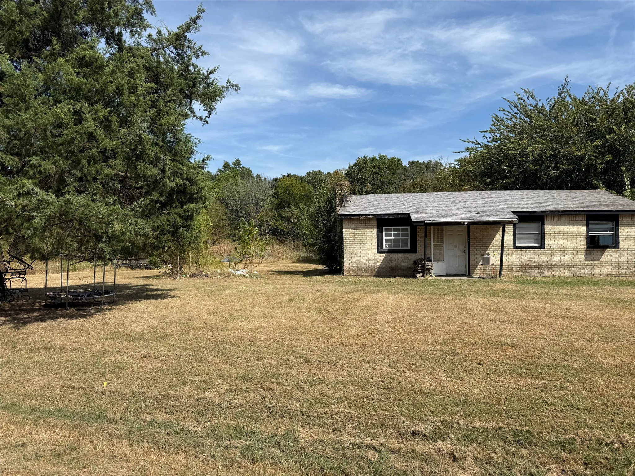 Single Family Residence For Sale in Lamar County , 1526 County Road 35980, Arthur City, Texas 75411, 2 Bedroom, 1 Bathroom, Garage spaces, 816 Sqft, built in 1997, mls#21363948, Real Estate Agent in Arthur City, Homes For Sale in Lamar county, Homes For Sale in Arthur City, Realtor in Arthur City Texas, Real Estate Brokerage Independent Realty Texas, Luminita Cordes Realtor