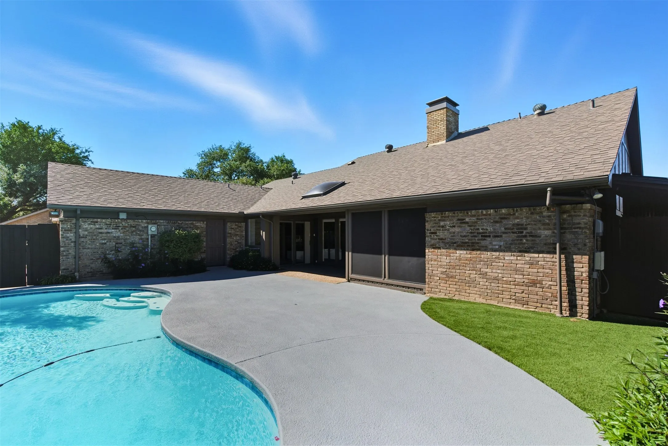 Single Family Residence For Rent in Collin County , 3512 Bender Trail, Plano, Texas 75075, 4 Bedroom, 3 Bathroom, 2 Garage spaces, 2,414 Sqft, built in 1980, Price $4,200, mls#21364514, Real Estate Agent in Plano, Homes For Rent in Collin county, Homes For Rent in Plano, Realtor in Plano Texas, Real Estate Brokerage Independent Realty Texas, Luminita Cordes Realtor