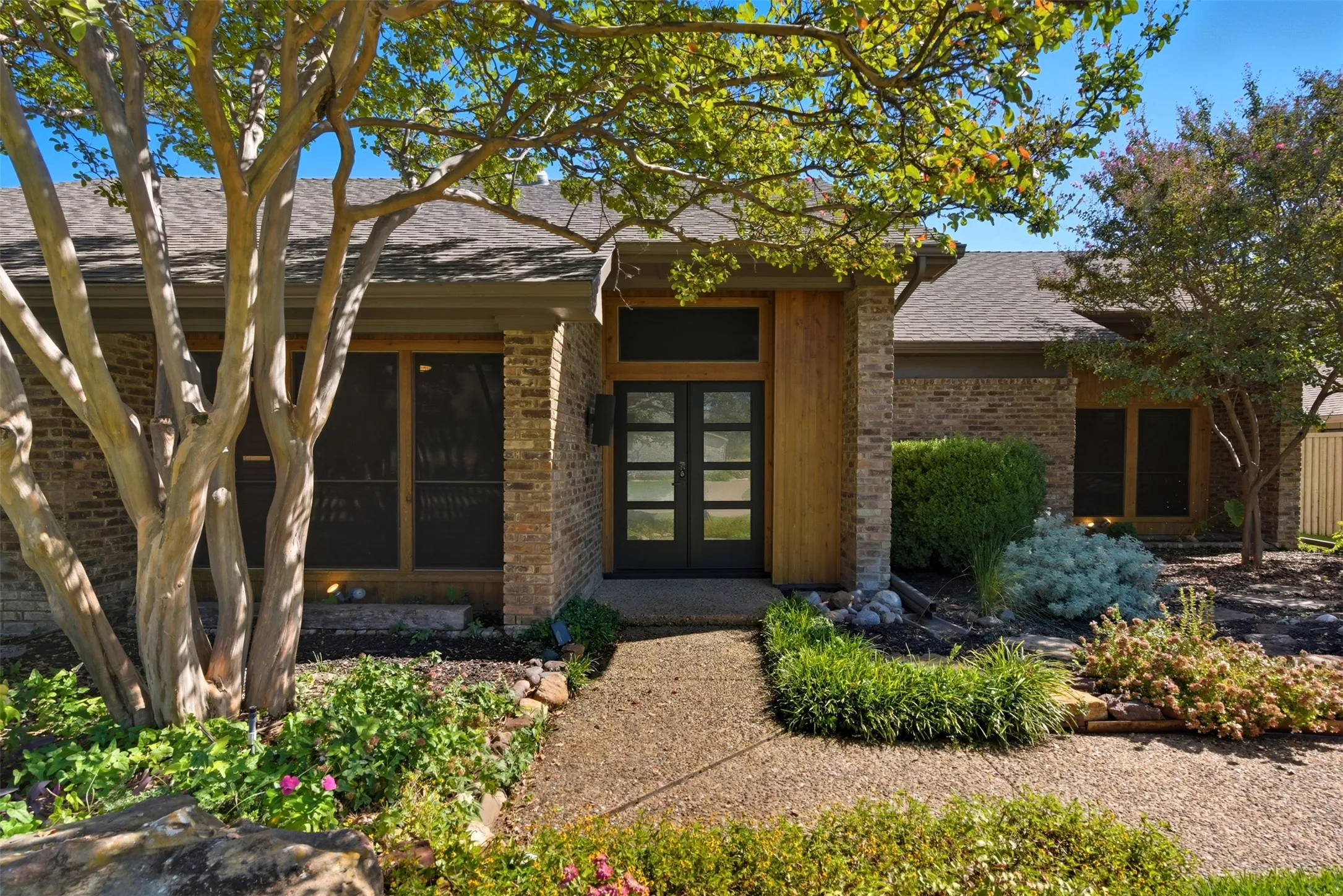 Single Family Residence For Rent in Collin County , 3512 Bender Trail, Plano, Texas 75075, 4 Bedroom, 3 Bathroom, 2 Garage spaces, 2,414 Sqft, built in 1980, Price $4,200, mls#21364514, Real Estate Agent in Plano, Homes For Rent in Collin county, Homes For Rent in Plano, Realtor in Plano Texas, Real Estate Brokerage Independent Realty Texas, Luminita Cordes Realtor