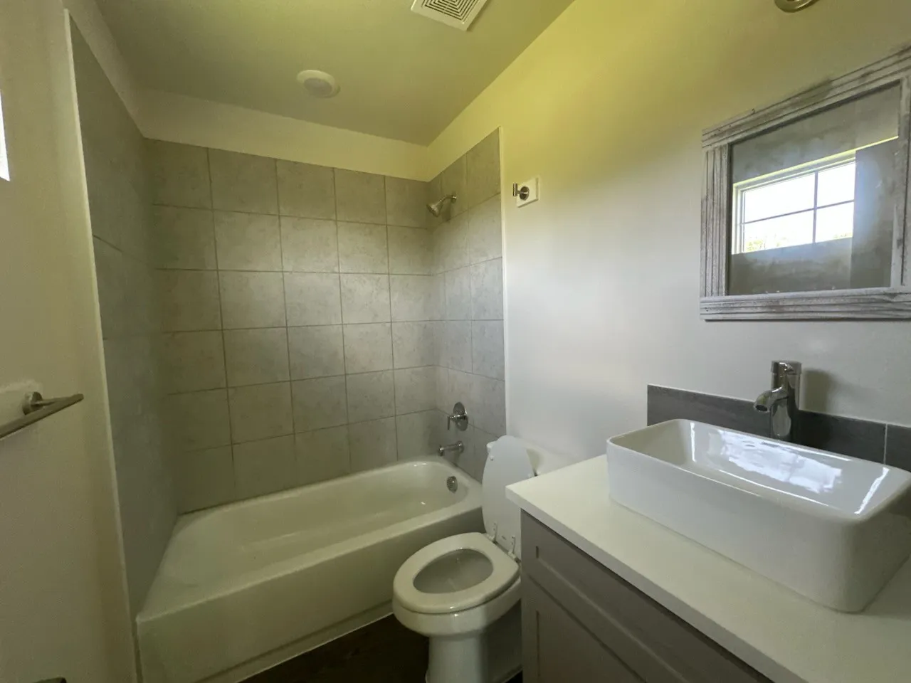 Single Family Residence For Sale in Wise County , 124 Bridlewood Lane, Runaway Bay, Texas 76426, 3 Bedroom, 2 Bathroom, Garage spaces, 1,097 Sqft, built in 2024, mls#21364505, Real Estate Agent in Runaway Bay, Homes For Sale in Wise county, Homes For Sale in Runaway Bay, Realtor in Runaway Bay Texas, Real Estate Brokerage Independent Realty Texas, Luminita Cordes Realtor