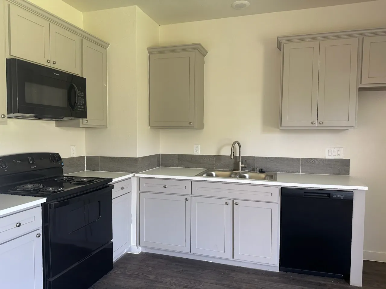 Single Family Residence For Sale in Wise County , 124 Bridlewood Lane, Runaway Bay, Texas 76426, 3 Bedroom, 2 Bathroom, Garage spaces, 1,097 Sqft, built in 2024, mls#21364505, Real Estate Agent in Runaway Bay, Homes For Sale in Wise county, Homes For Sale in Runaway Bay, Realtor in Runaway Bay Texas, Real Estate Brokerage Independent Realty Texas, Luminita Cordes Realtor