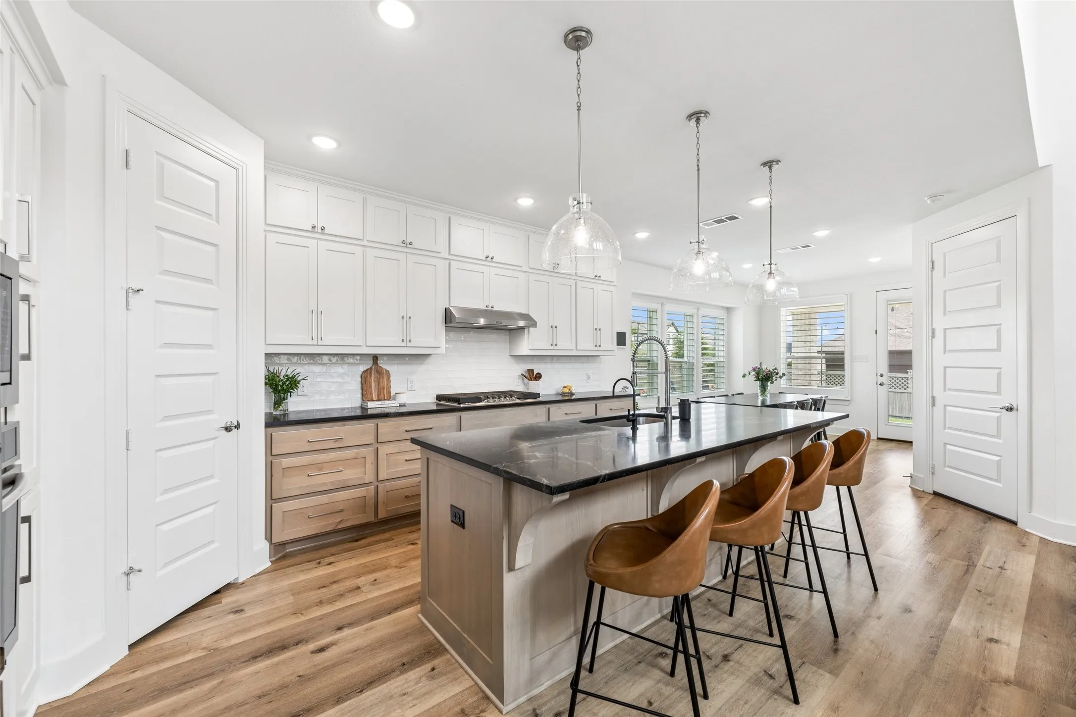 Single Family Residence For Rent in Denton County , 2301 Jack Rabbit Way, Northlake, Texas 76247, 4 Bedroom, 3 Bathroom, 2 Garage spaces, 2,454 Sqft, built in 2022, mls#21364355, Real Estate Agent in Northlake, Homes For Rent in Denton county, Homes For Rent in Northlake, Realtor in Northlake Texas, Real Estate Brokerage Independent Realty Texas, Luminita Cordes Realtor