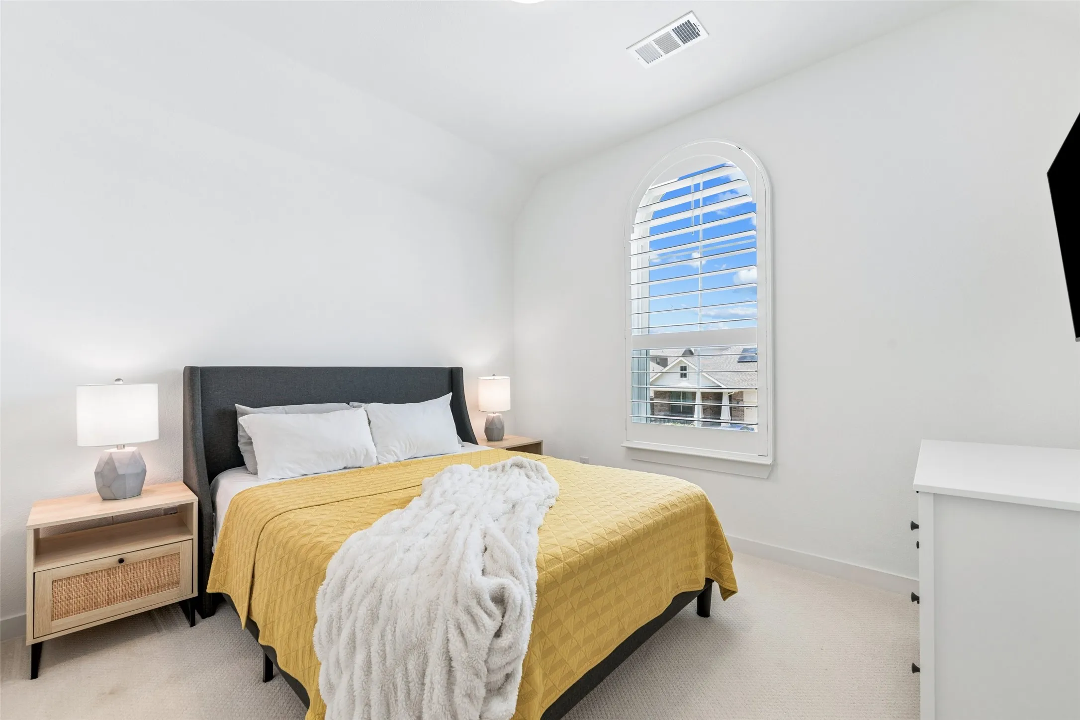 Single Family Residence For Rent in Denton County , 2301 Jack Rabbit Way, Northlake, Texas 76247, 4 Bedroom, 3 Bathroom, 2 Garage spaces, 2,454 Sqft, built in 2022, mls#21364355, Real Estate Agent in Northlake, Homes For Rent in Denton county, Homes For Rent in Northlake, Realtor in Northlake Texas, Real Estate Brokerage Independent Realty Texas, Luminita Cordes Realtor