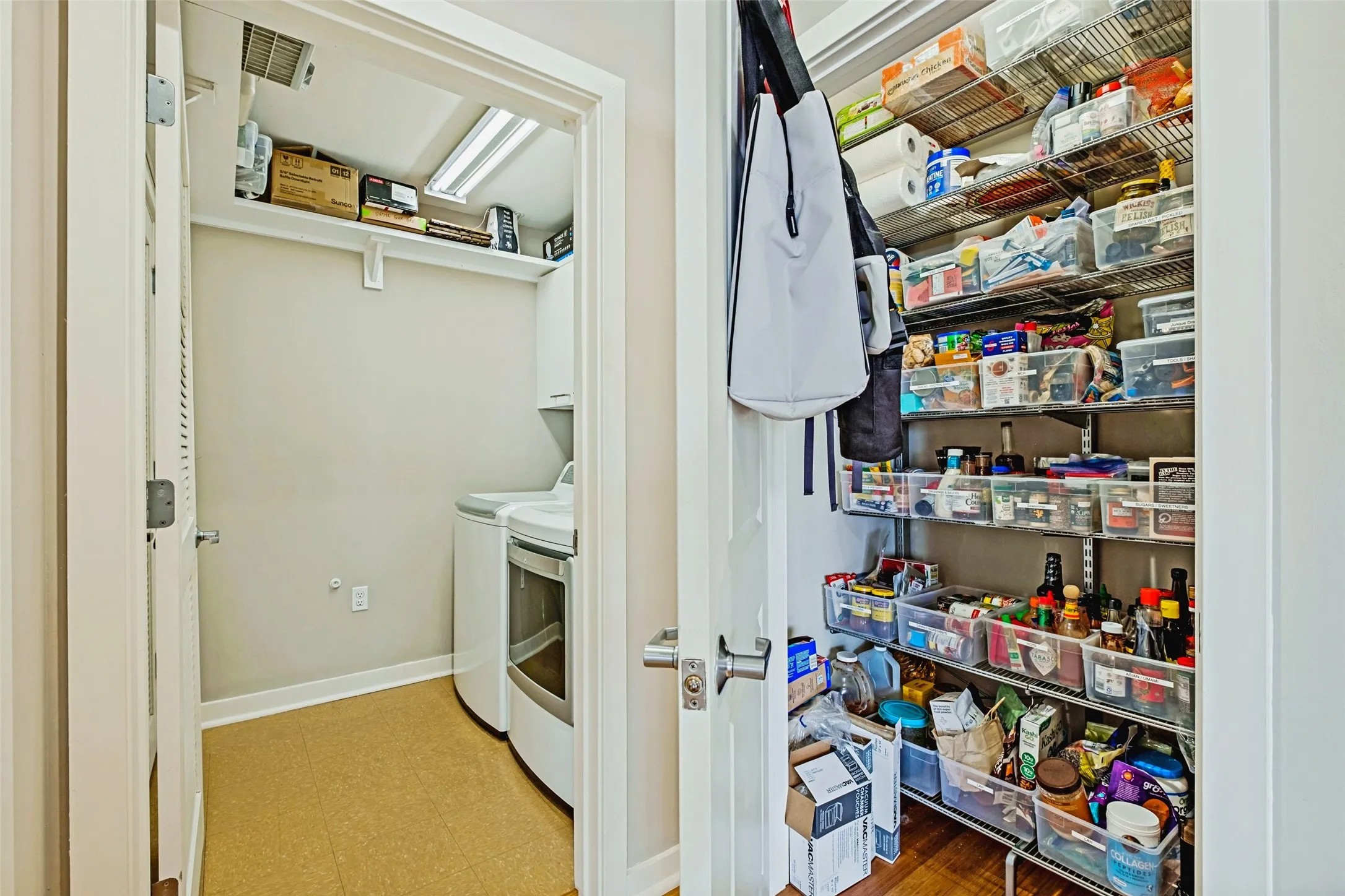 Condominium For Rent in Dallas County , 1200 Main Street 2512, Dallas, Texas 75202, 3 Bedroom, 3 Bathroom, 2 Garage spaces, 2,101 Sqft, built in 1974, mls#21359103, Real Estate Agent in Dallas, Homes For Rent in Dallas county, Homes For Rent in Dallas, Realtor in Dallas Texas, Real Estate Brokerage Independent Realty Texas, Luminita Cordes Realtor
