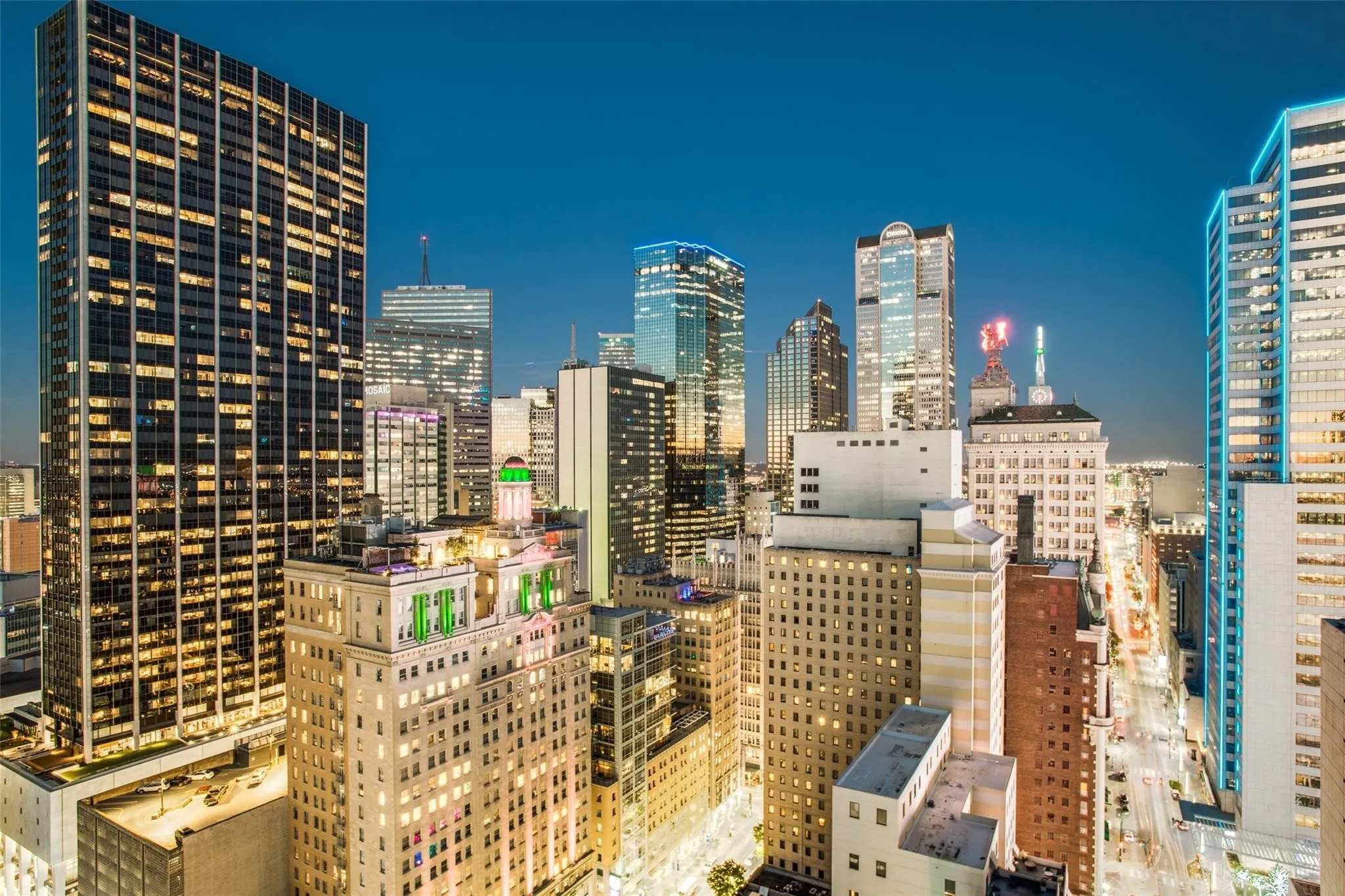 Condominium For Rent in Dallas County , 1200 Main Street 2512, Dallas, Texas 75202, 3 Bedroom, 3 Bathroom, 2 Garage spaces, 2,101 Sqft, built in 1974, mls#21359103, Real Estate Agent in Dallas, Homes For Rent in Dallas county, Homes For Rent in Dallas, Realtor in Dallas Texas, Real Estate Brokerage Independent Realty Texas, Luminita Cordes Realtor