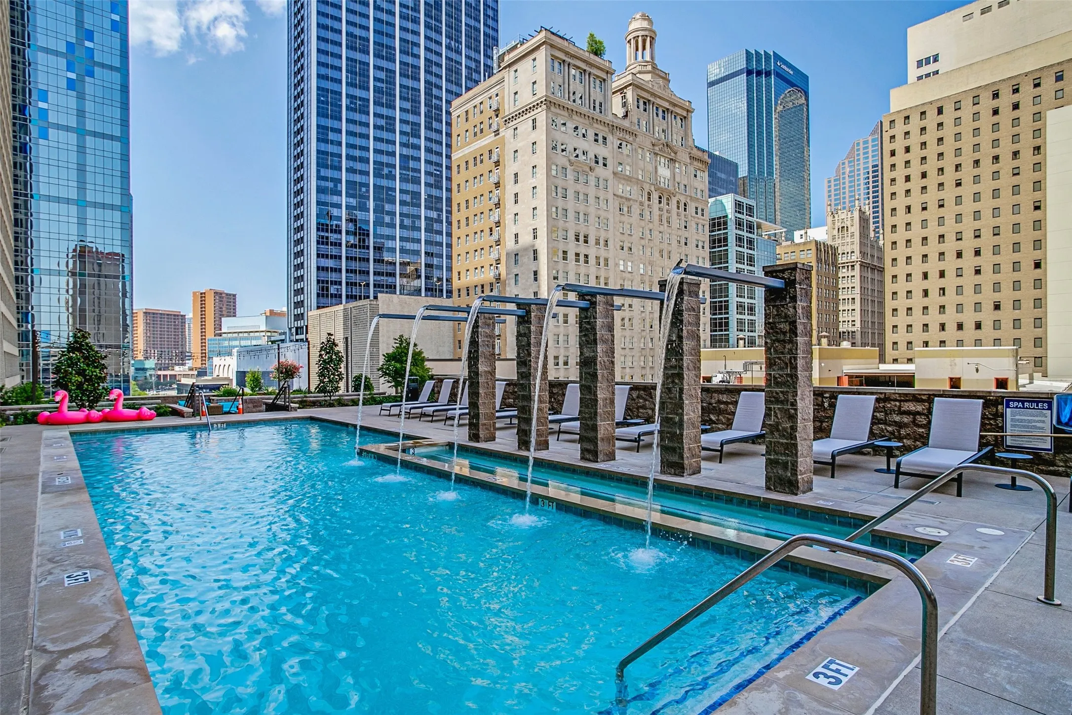 Condominium For Rent in Dallas County , 1200 Main Street 2512, Dallas, Texas 75202, 3 Bedroom, 3 Bathroom, 2 Garage spaces, 2,101 Sqft, built in 1974, mls#21359103, Real Estate Agent in Dallas, Homes For Rent in Dallas county, Homes For Rent in Dallas, Realtor in Dallas Texas, Real Estate Brokerage Independent Realty Texas, Luminita Cordes Realtor