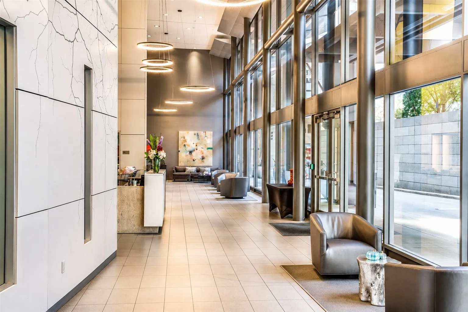 Condominium For Rent in Dallas County , 1200 Main Street 2512, Dallas, Texas 75202, 3 Bedroom, 3 Bathroom, 2 Garage spaces, 2,101 Sqft, built in 1974, mls#21359103, Real Estate Agent in Dallas, Homes For Rent in Dallas county, Homes For Rent in Dallas, Realtor in Dallas Texas, Real Estate Brokerage Independent Realty Texas, Luminita Cordes Realtor