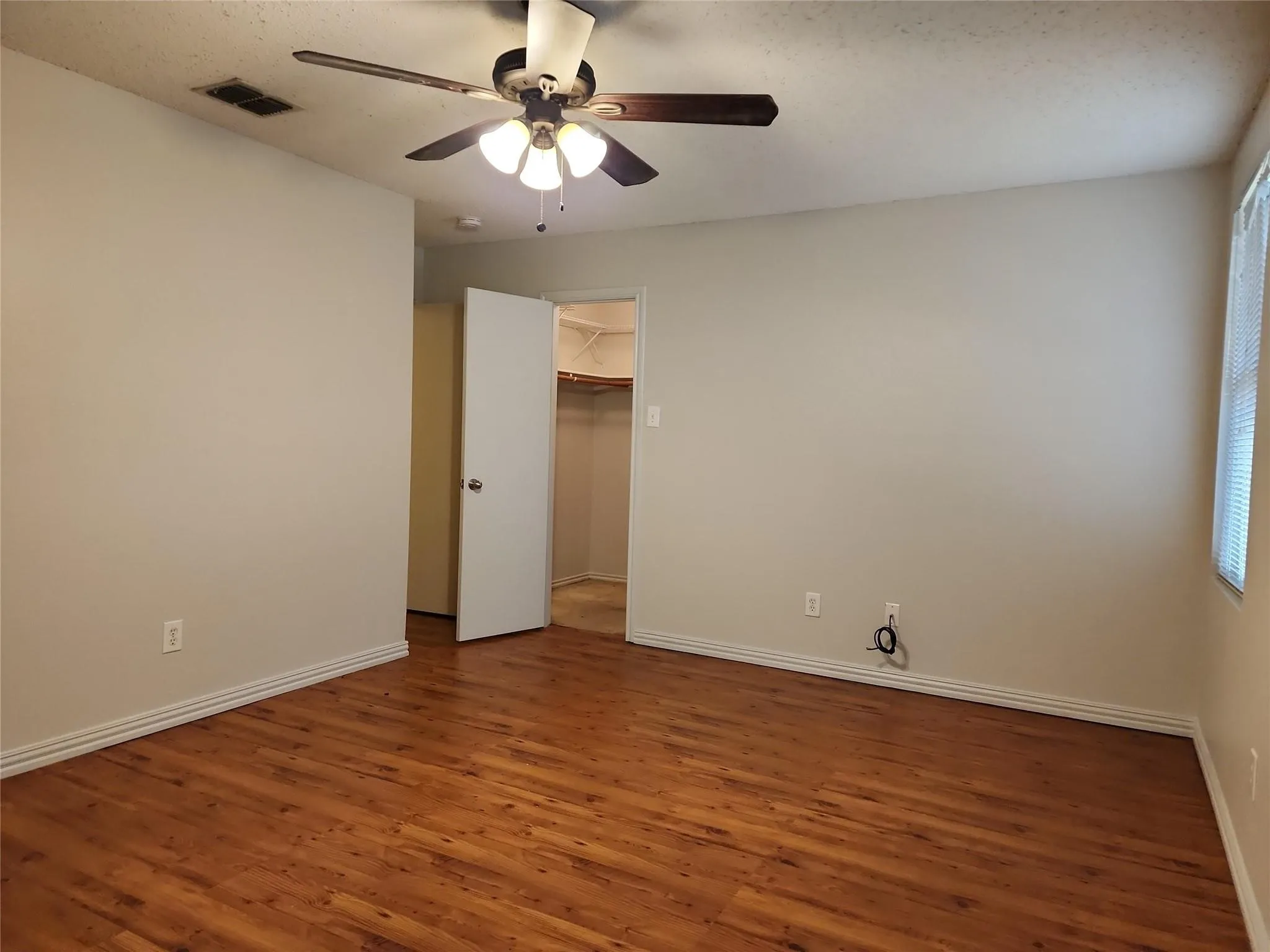 Single Family Residence For Rent in Denton County , 1604 Carolina Ridge Way, Fort Worth, Texas 76247, 3 Bedroom, 2 Bathroom, 2 Garage spaces, 1,507 Sqft, built in 2005, mls#21364236, Real Estate Agent in Fort Worth, Homes For Rent in Denton county, Homes For Rent in Fort Worth, Realtor in Fort Worth Texas, Real Estate Brokerage Independent Realty Texas, Luminita Cordes Realtor
