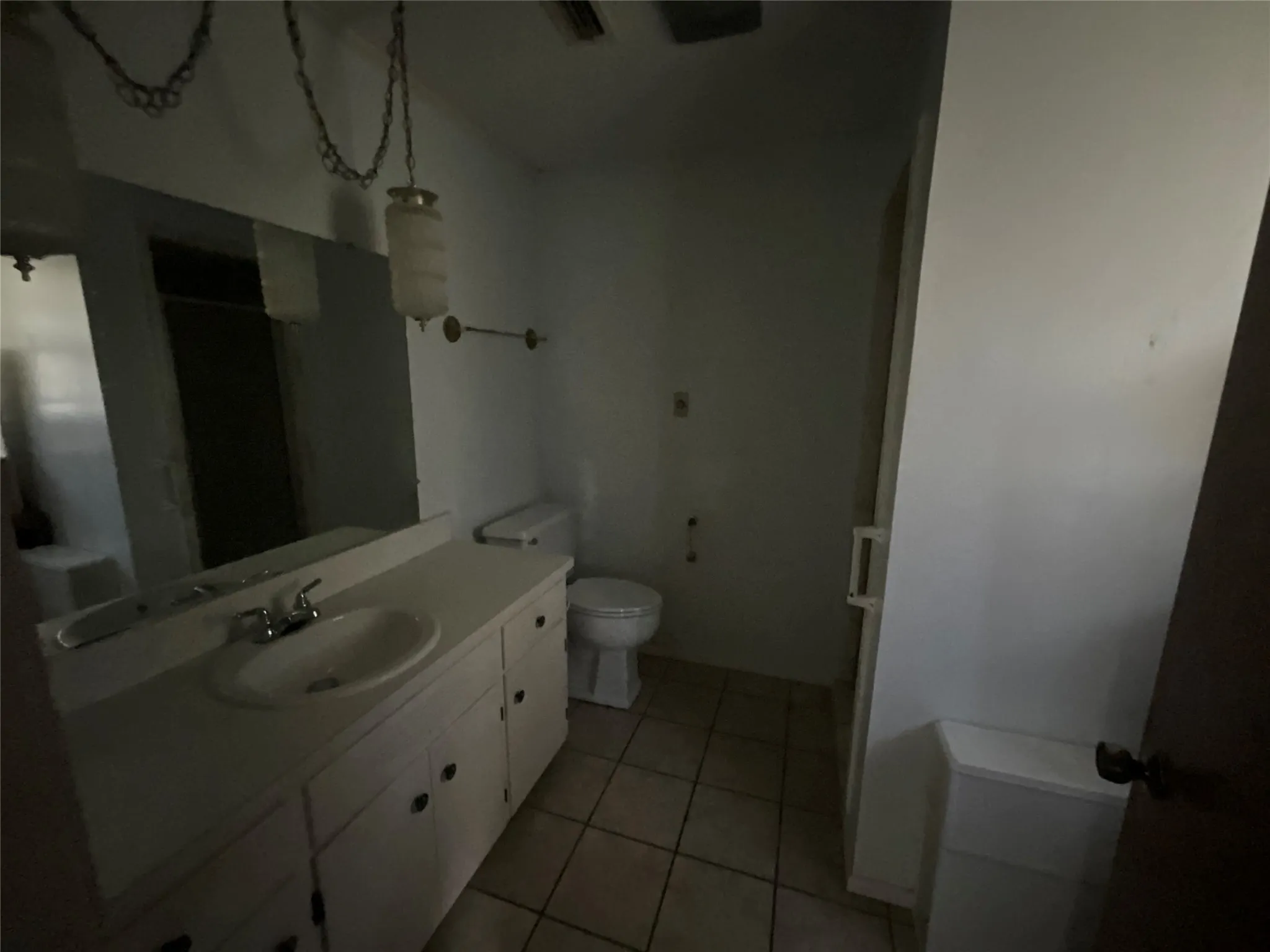 Single Family Residence For Sale in Hamilton County , 1001 E White Street, Hamilton, Texas 76531, 3 Bedroom, 2 Bathroom, 2 Garage spaces, 1,657 Sqft, built in 1977, mls#21364541, Real Estate Agent in Hamilton, Homes For Sale in Hamilton county, Homes For Sale in Hamilton, Realtor in Hamilton Texas, Real Estate Brokerage Independent Realty Texas, Luminita Cordes Realtor