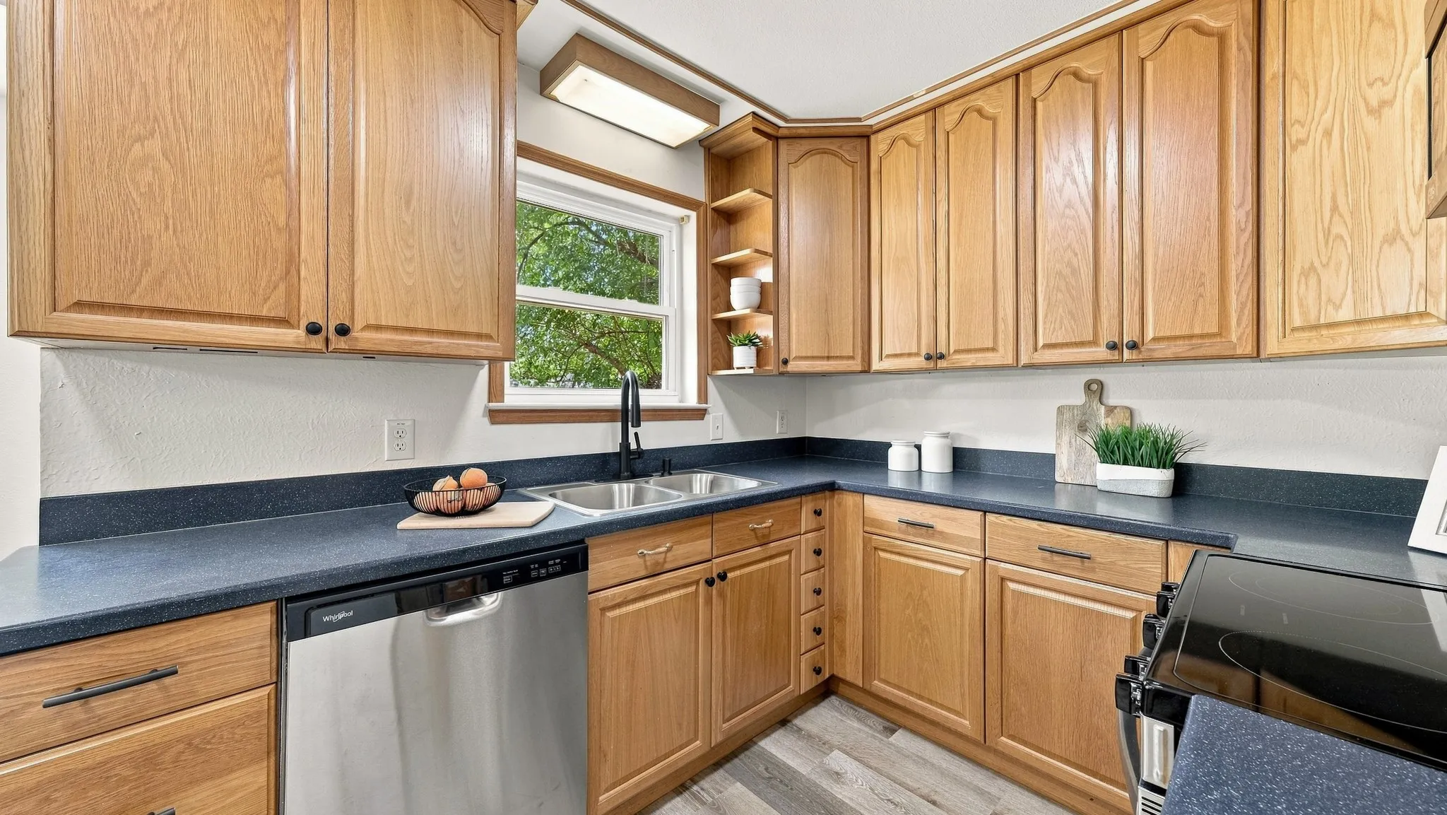 Single Family Residence For Sale in Tarrant County , 744 Windsor Drive, Everman, Texas 76140, 3 Bedroom, 2 Bathroom, 2 Garage spaces, 1,118 Sqft, built in 1970, mls#21364531, Real Estate Agent in Everman, Homes For Sale in Tarrant county, Homes For Sale in Everman, Realtor in Everman Texas, Real Estate Brokerage Independent Realty Texas, Luminita Cordes Realtor