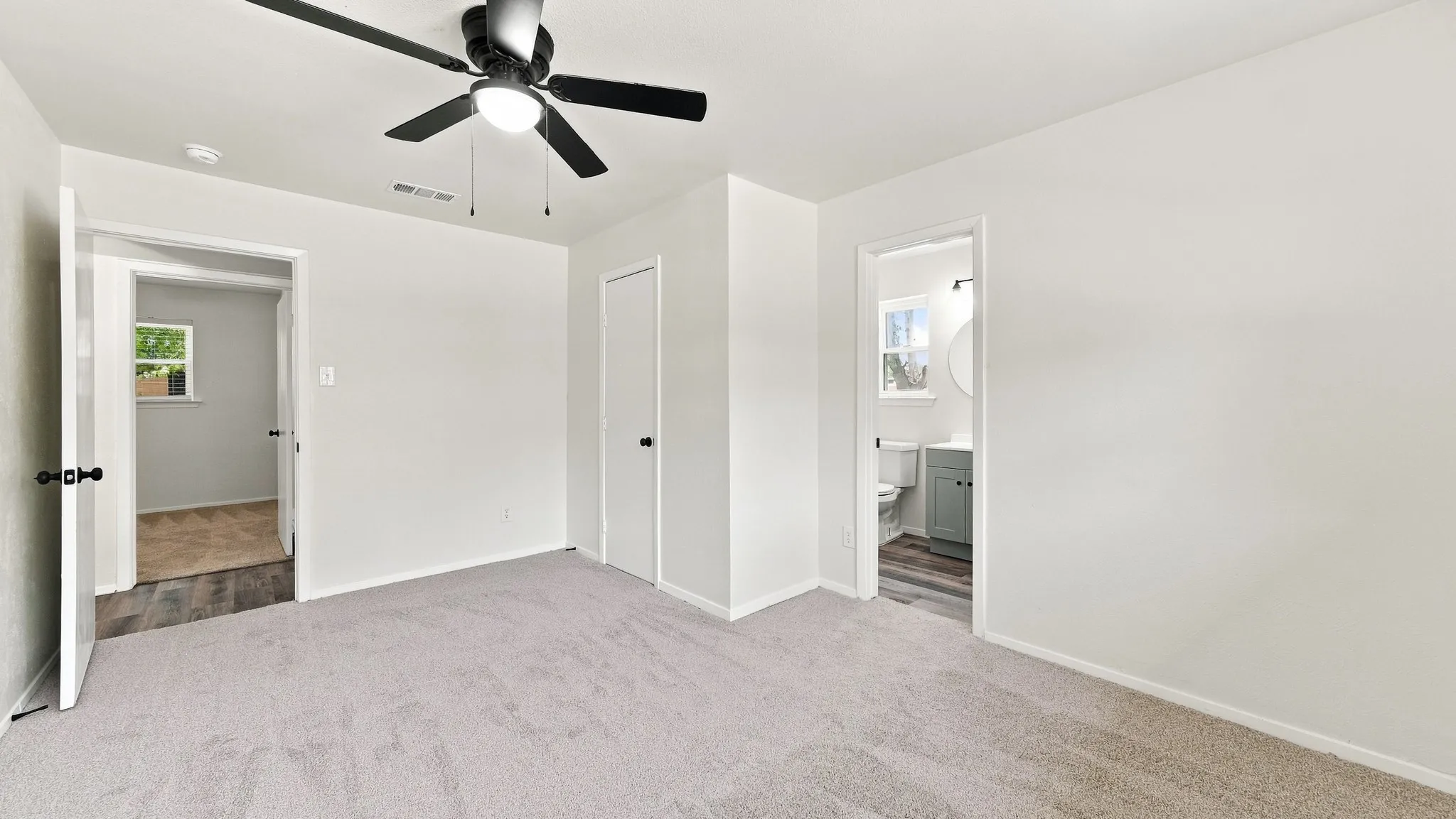 Single Family Residence For Sale in Tarrant County , 744 Windsor Drive, Everman, Texas 76140, 3 Bedroom, 2 Bathroom, 2 Garage spaces, 1,118 Sqft, built in 1970, mls#21364531, Real Estate Agent in Everman, Homes For Sale in Tarrant county, Homes For Sale in Everman, Realtor in Everman Texas, Real Estate Brokerage Independent Realty Texas, Luminita Cordes Realtor