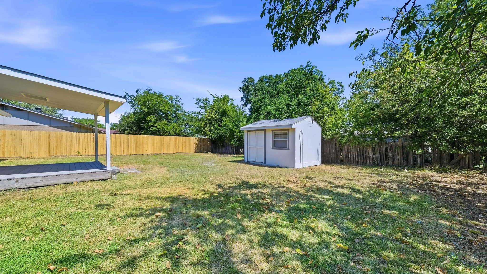 Single Family Residence For Sale in Tarrant County , 744 Windsor Drive, Everman, Texas 76140, 3 Bedroom, 2 Bathroom, 2 Garage spaces, 1,118 Sqft, built in 1970, mls#21364531, Real Estate Agent in Everman, Homes For Sale in Tarrant county, Homes For Sale in Everman, Realtor in Everman Texas, Real Estate Brokerage Independent Realty Texas, Luminita Cordes Realtor