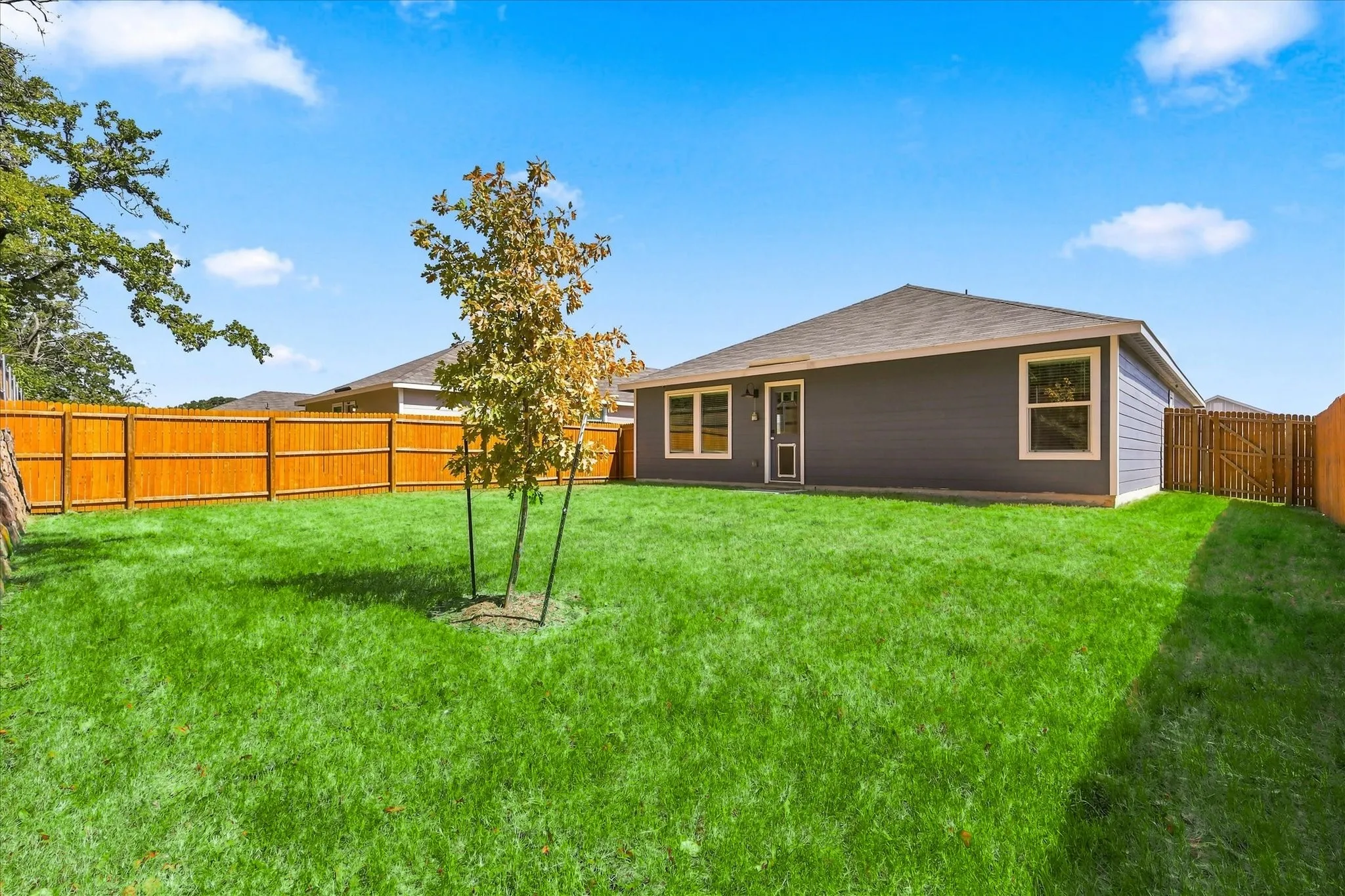 Single Family Residence For Rent in Dallas County , 1756 Copehart Lane, Dallas, Texas 75253, 3 Bedroom, 2 Bathroom, 2 Garage spaces, 1,480 Sqft, built in 2024, mls#21361734, Real Estate Agent in Dallas, Homes For Rent in Dallas county, Homes For Rent in Dallas, Realtor in Dallas Texas, Real Estate Brokerage Independent Realty Texas, Luminita Cordes Realtor