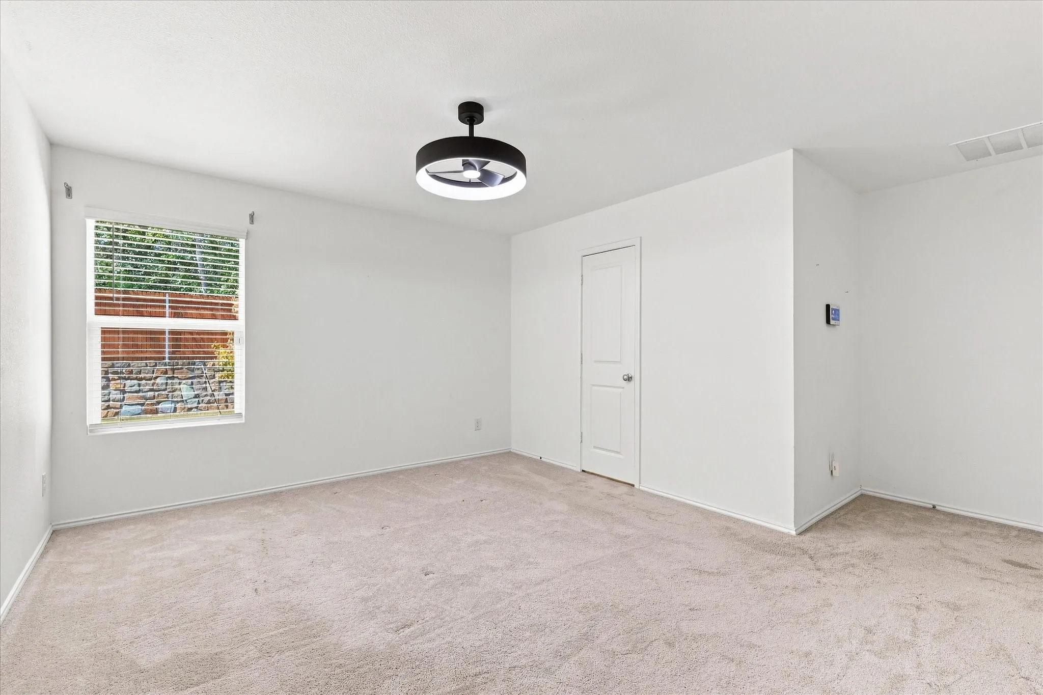 Single Family Residence For Rent in Dallas County , 1756 Copehart Lane, Dallas, Texas 75253, 3 Bedroom, 2 Bathroom, 2 Garage spaces, 1,480 Sqft, built in 2024, mls#21361734, Real Estate Agent in Dallas, Homes For Rent in Dallas county, Homes For Rent in Dallas, Realtor in Dallas Texas, Real Estate Brokerage Independent Realty Texas, Luminita Cordes Realtor