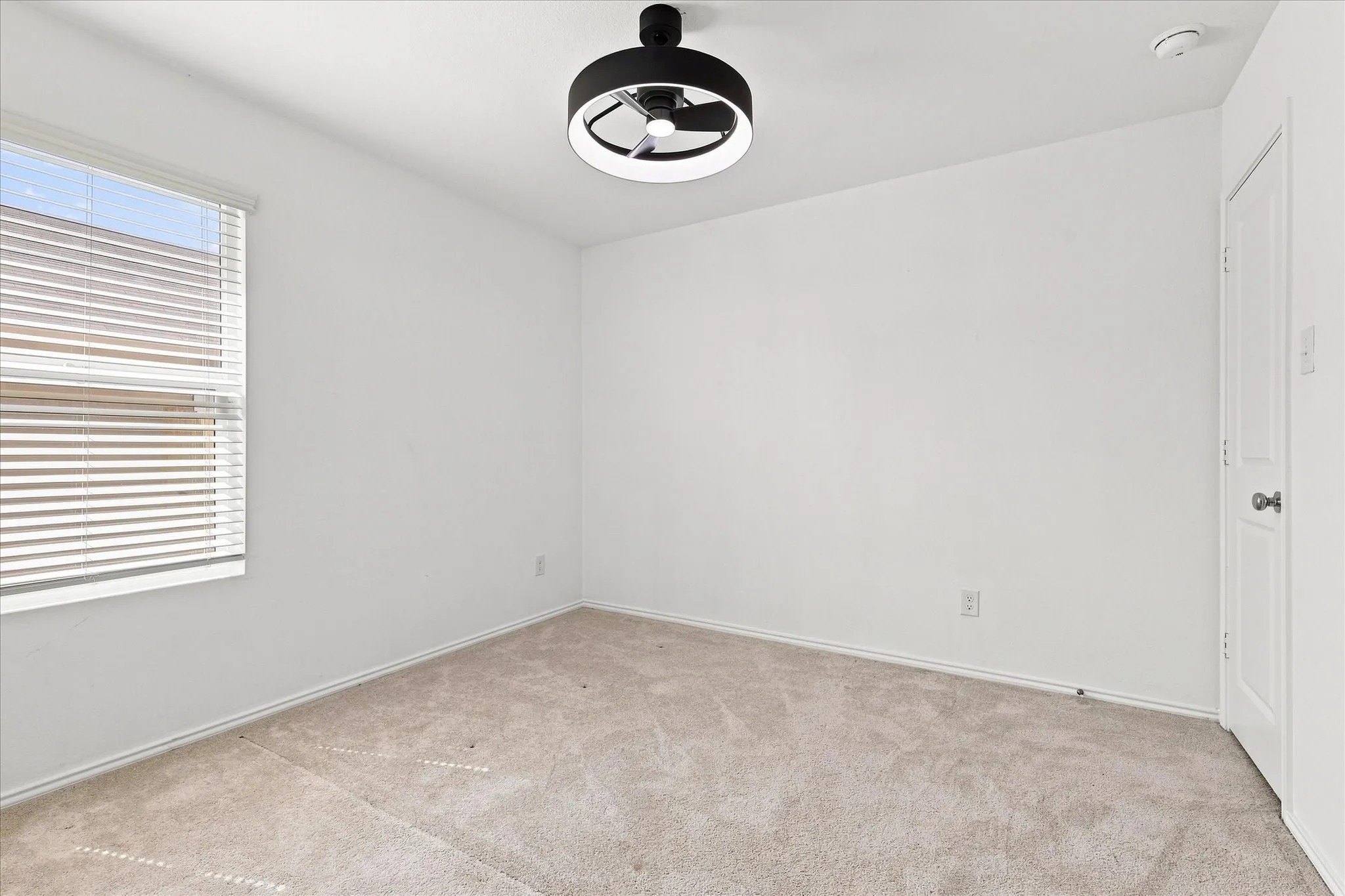 Single Family Residence For Rent in Dallas County , 1756 Copehart Lane, Dallas, Texas 75253, 3 Bedroom, 2 Bathroom, 2 Garage spaces, 1,480 Sqft, built in 2024, mls#21361734, Real Estate Agent in Dallas, Homes For Rent in Dallas county, Homes For Rent in Dallas, Realtor in Dallas Texas, Real Estate Brokerage Independent Realty Texas, Luminita Cordes Realtor