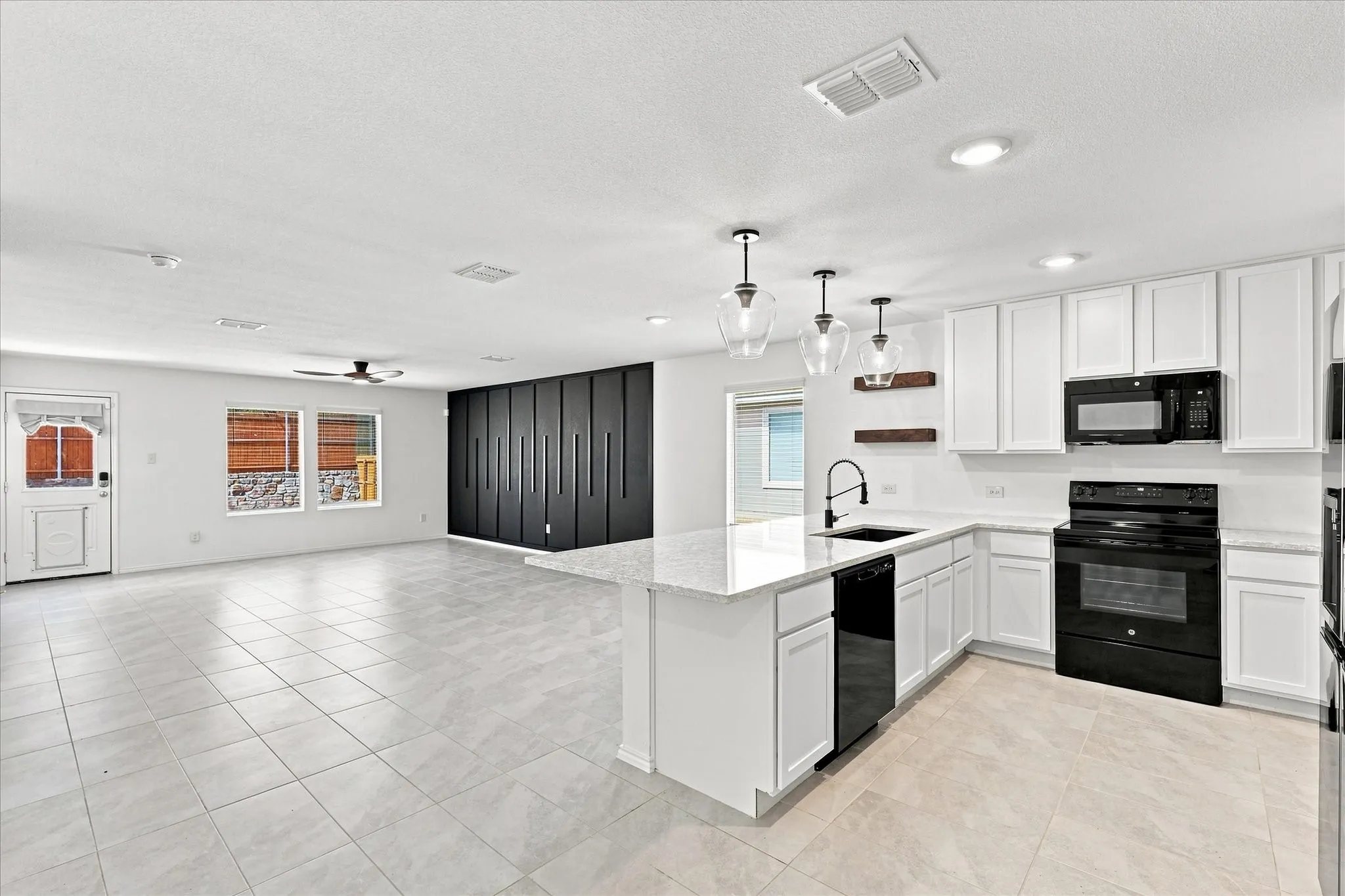 Single Family Residence For Rent in Dallas County , 1756 Copehart Lane, Dallas, Texas 75253, 3 Bedroom, 2 Bathroom, 2 Garage spaces, 1,480 Sqft, built in 2024, mls#21361734, Real Estate Agent in Dallas, Homes For Rent in Dallas county, Homes For Rent in Dallas, Realtor in Dallas Texas, Real Estate Brokerage Independent Realty Texas, Luminita Cordes Realtor