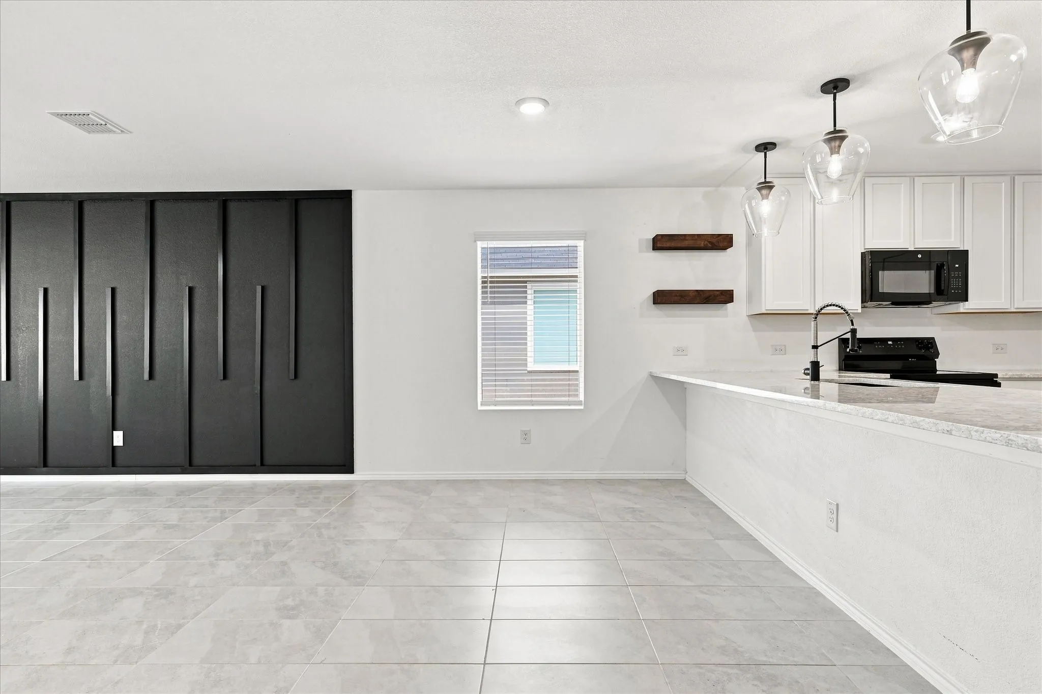 Single Family Residence For Rent in Dallas County , 1756 Copehart Lane, Dallas, Texas 75253, 3 Bedroom, 2 Bathroom, 2 Garage spaces, 1,480 Sqft, built in 2024, mls#21361734, Real Estate Agent in Dallas, Homes For Rent in Dallas county, Homes For Rent in Dallas, Realtor in Dallas Texas, Real Estate Brokerage Independent Realty Texas, Luminita Cordes Realtor