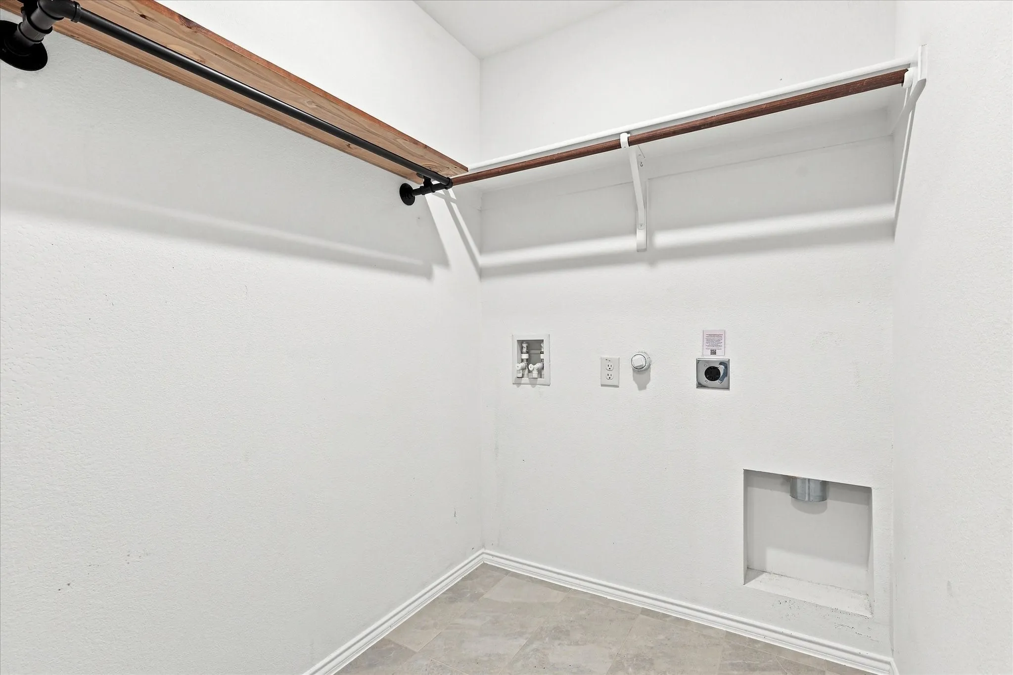 Single Family Residence For Rent in Dallas County , 1756 Copehart Lane, Dallas, Texas 75253, 3 Bedroom, 2 Bathroom, 2 Garage spaces, 1,480 Sqft, built in 2024, mls#21361734, Real Estate Agent in Dallas, Homes For Rent in Dallas county, Homes For Rent in Dallas, Realtor in Dallas Texas, Real Estate Brokerage Independent Realty Texas, Luminita Cordes Realtor