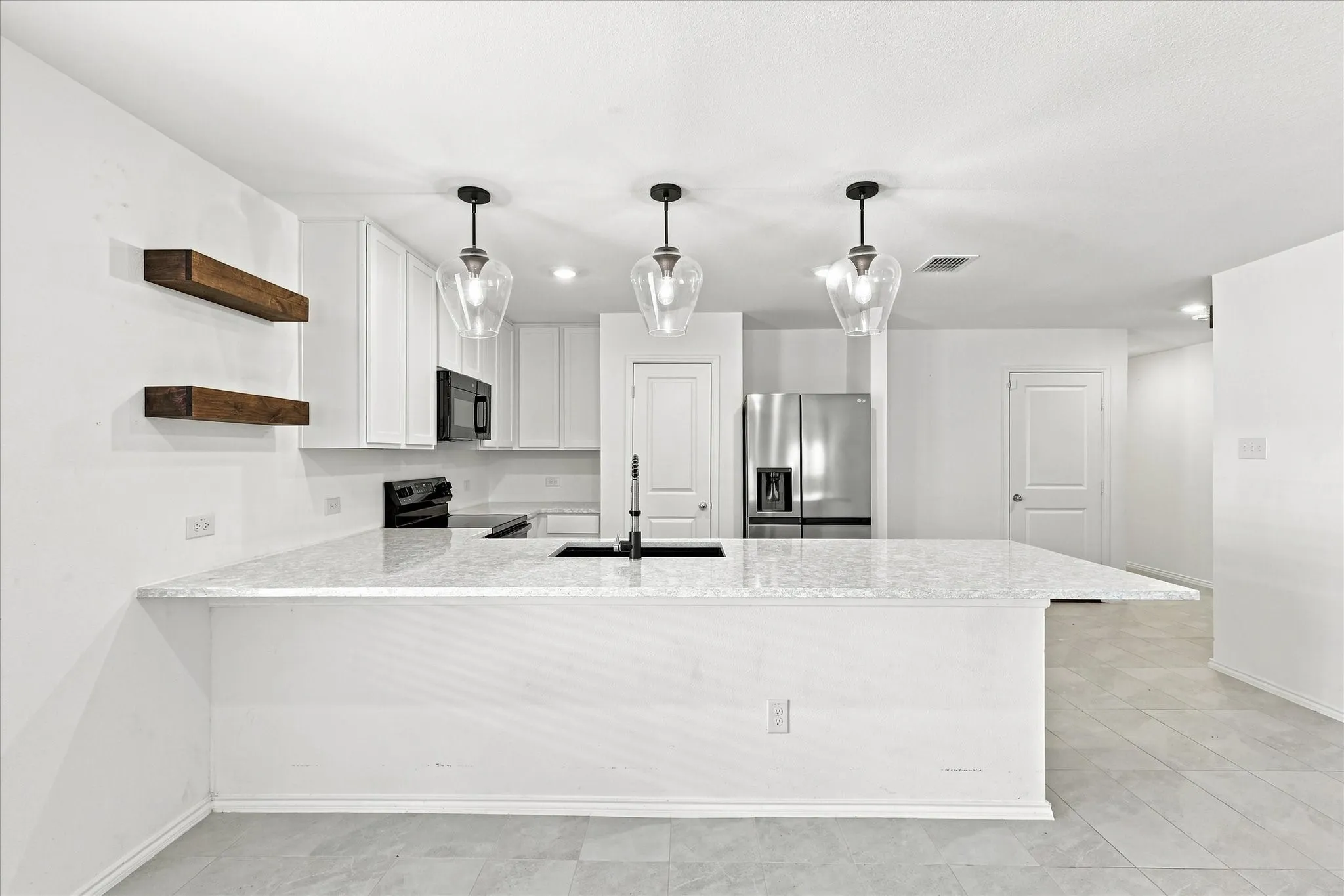 Single Family Residence For Rent in Dallas County , 1756 Copehart Lane, Dallas, Texas 75253, 3 Bedroom, 2 Bathroom, 2 Garage spaces, 1,480 Sqft, built in 2024, mls#21361734, Real Estate Agent in Dallas, Homes For Rent in Dallas county, Homes For Rent in Dallas, Realtor in Dallas Texas, Real Estate Brokerage Independent Realty Texas, Luminita Cordes Realtor