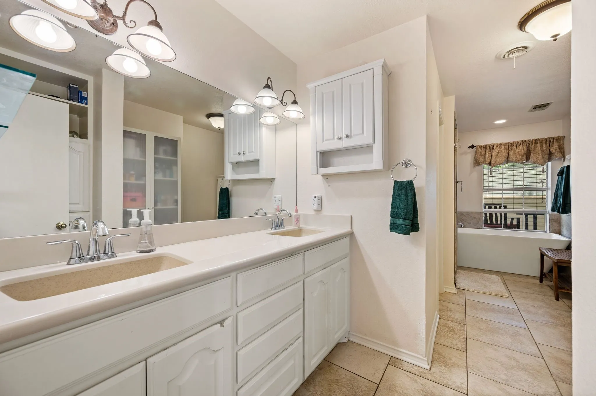orimary bath main​​‌​​​​‌​​‌‌​‌‌​​​‌‌​‌​‌​‌​​​‌​​ house