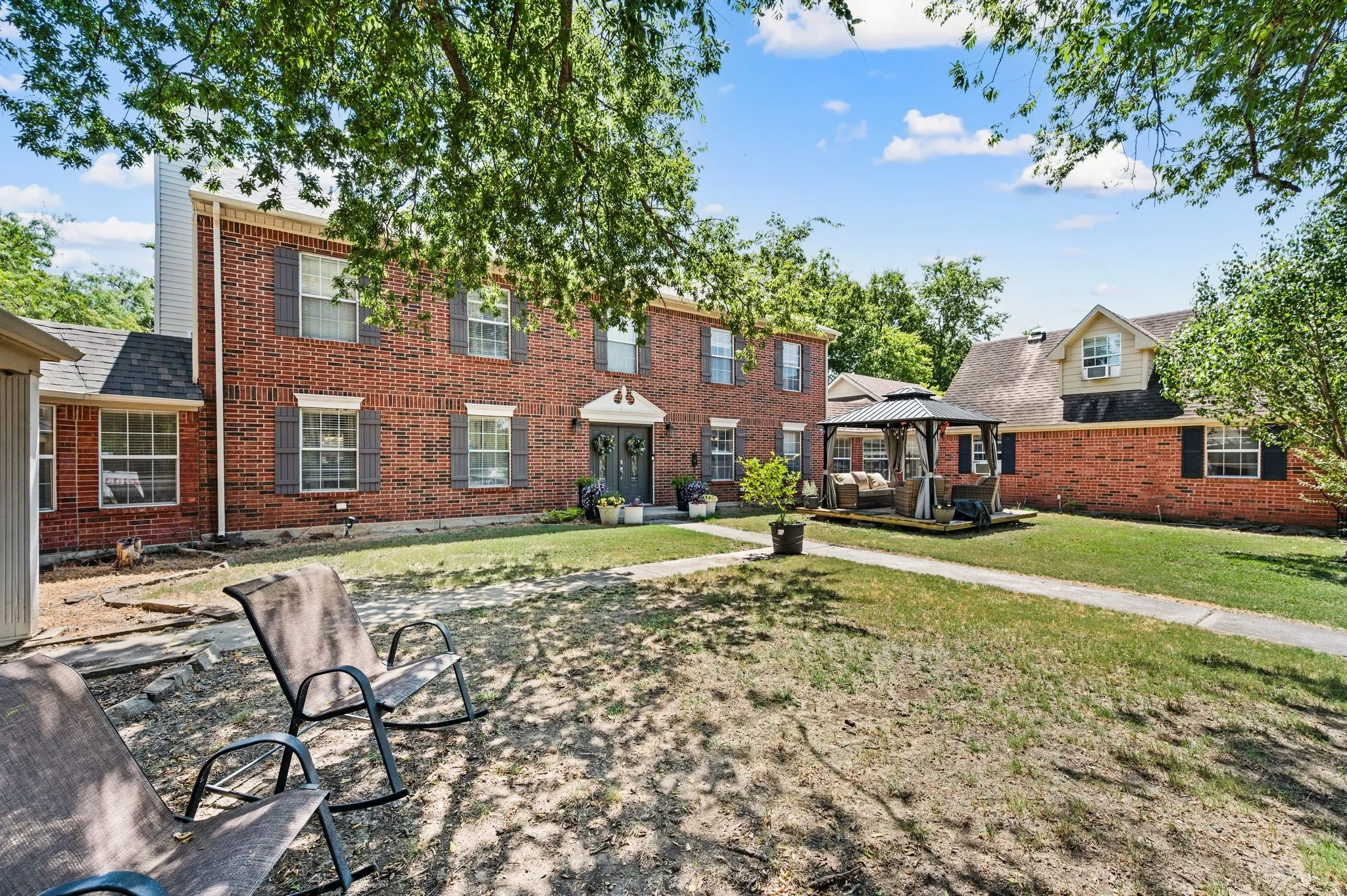 Single Family Residence For Sale in Denton County , 6942 Indian Wells Road, Sanger, Texas 76266, 7 Bedroom, 7 Bathroom, 3 Garage spaces, 7,258 Sqft, built in 1987, mls#21360826, Real Estate Agent in Sanger, Homes For Sale in Denton county, Homes For Sale in Sanger, Realtor in Sanger Texas, Real Estate Brokerage Independent Realty Texas, Luminita Cordes Realtor