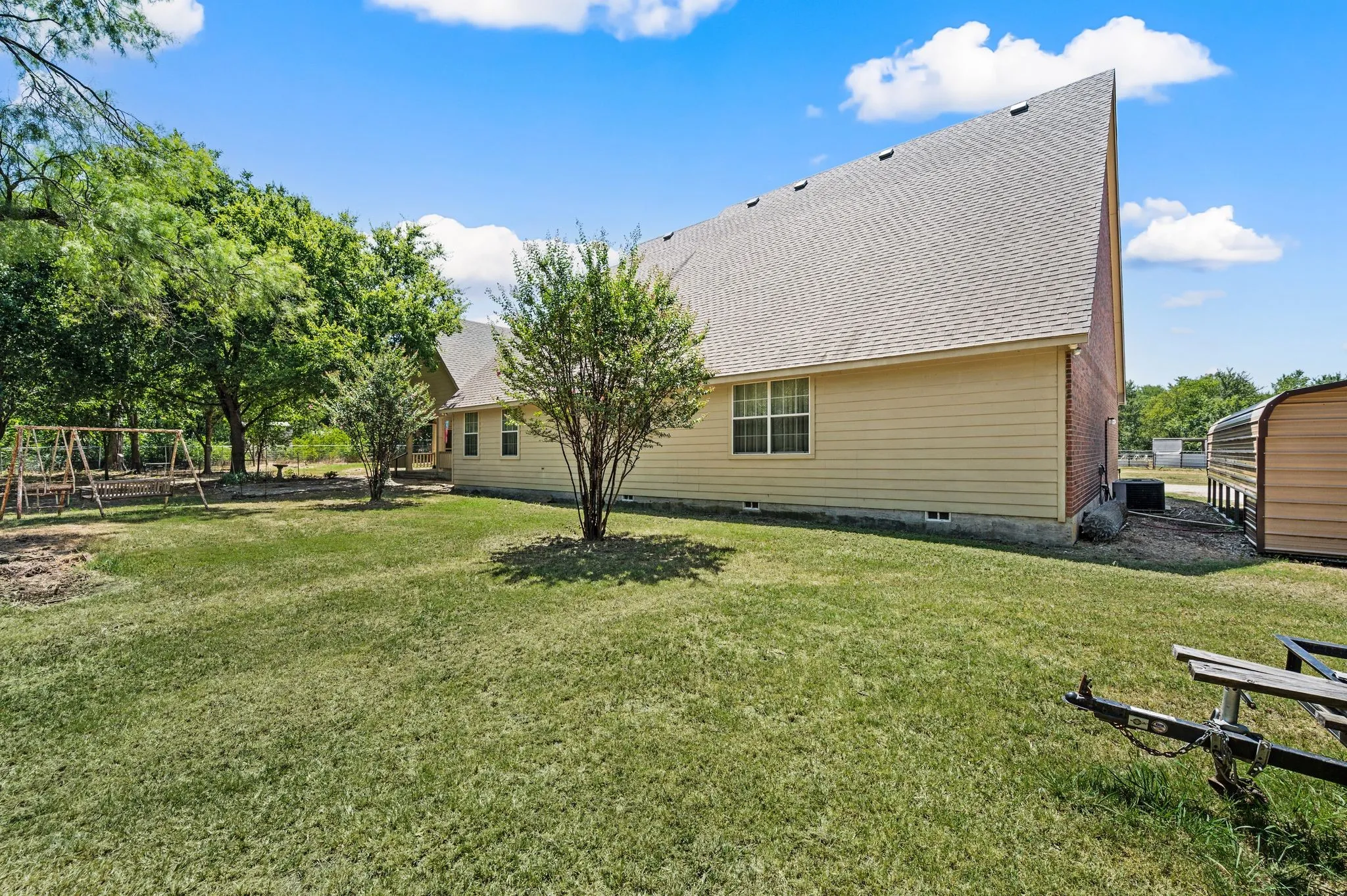 Single Family Residence For Sale in Denton County , 6942 Indian Wells Road, Sanger, Texas 76266, 7 Bedroom, 7 Bathroom, 3 Garage spaces, 7,258 Sqft, built in 1987, mls#21360826, Real Estate Agent in Sanger, Homes For Sale in Denton county, Homes For Sale in Sanger, Realtor in Sanger Texas, Real Estate Brokerage Independent Realty Texas, Luminita Cordes Realtor