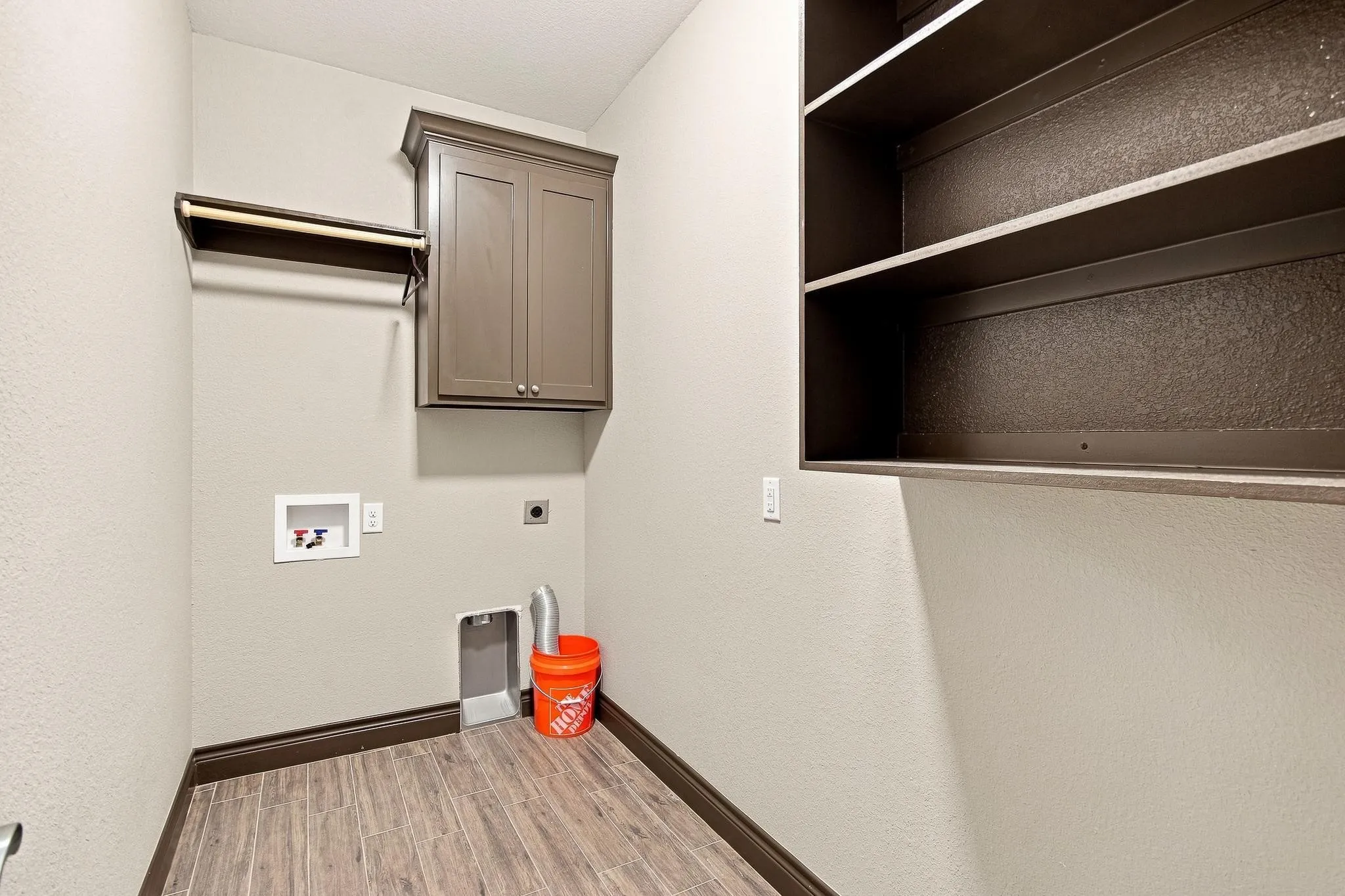 Single Family Residence For Sale in Taylor County , 6517 Cedar Elm Drive, Abilene, Texas 79606, 4 Bedroom, 3 Bathroom, 2 Garage spaces, 1,969 Sqft, built in 2019, mls#21364555, Real Estate Agent in Abilene, Homes For Sale in Taylor county, Homes For Sale in Abilene, Realtor in Abilene Texas, Real Estate Brokerage Independent Realty Texas, Luminita Cordes Realtor