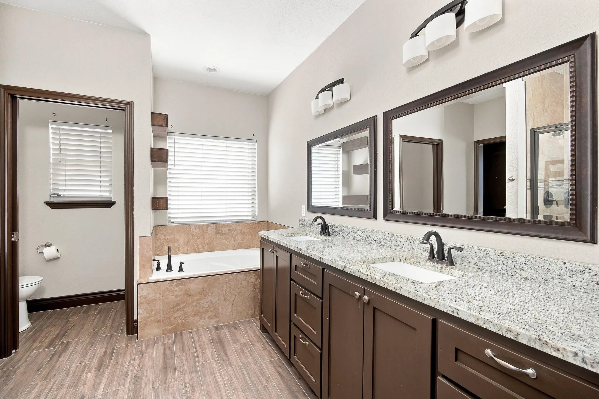 Single Family Residence For Sale in Taylor County , 6517 Cedar Elm Drive, Abilene, Texas 79606, 4 Bedroom, 3 Bathroom, 2 Garage spaces, 1,969 Sqft, built in 2019, mls#21364555, Real Estate Agent in Abilene, Homes For Sale in Taylor county, Homes For Sale in Abilene, Realtor in Abilene Texas, Real Estate Brokerage Independent Realty Texas, Luminita Cordes Realtor